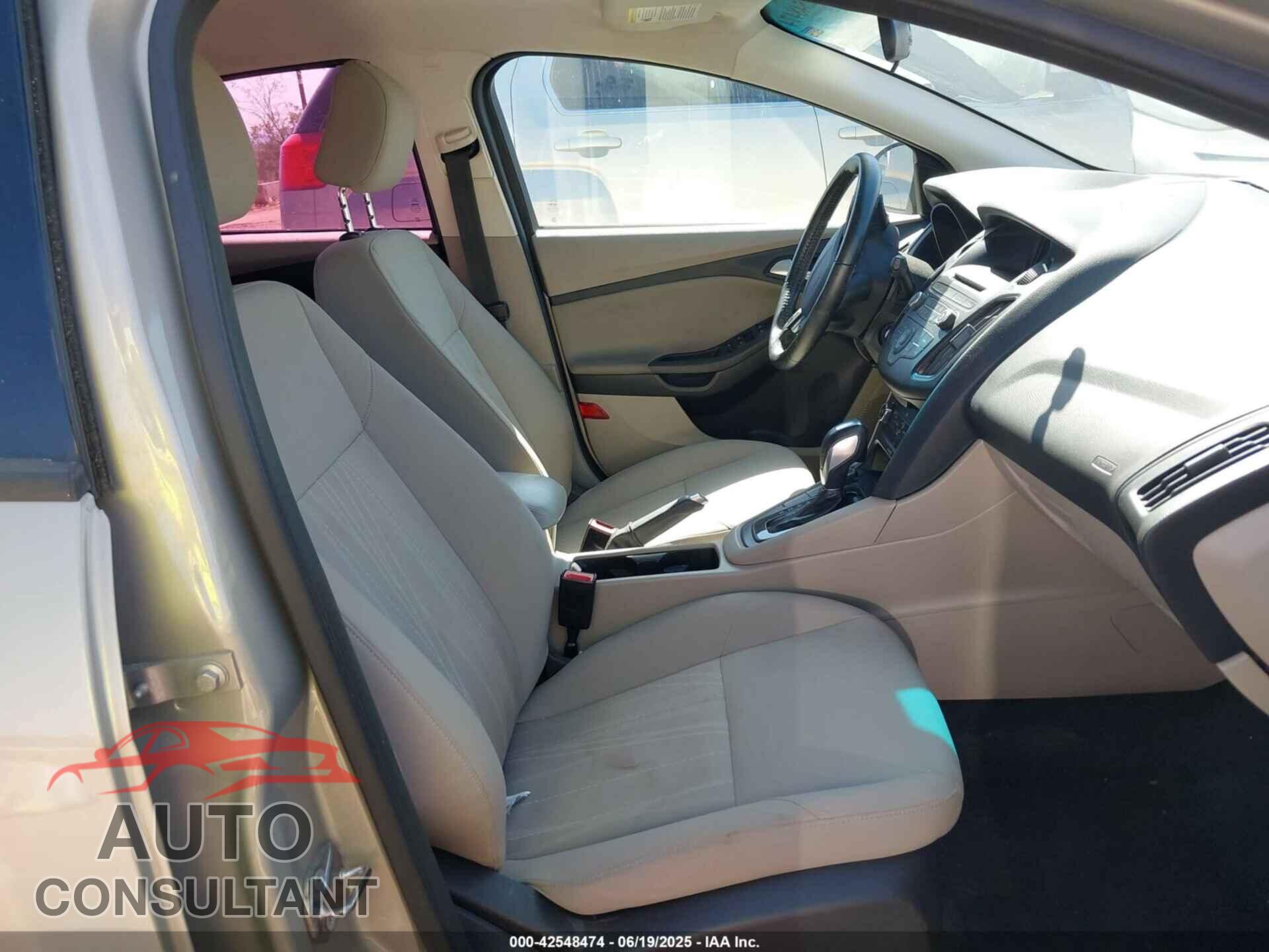 FORD FOCUS 2015 - 1FADP3K20FL262336