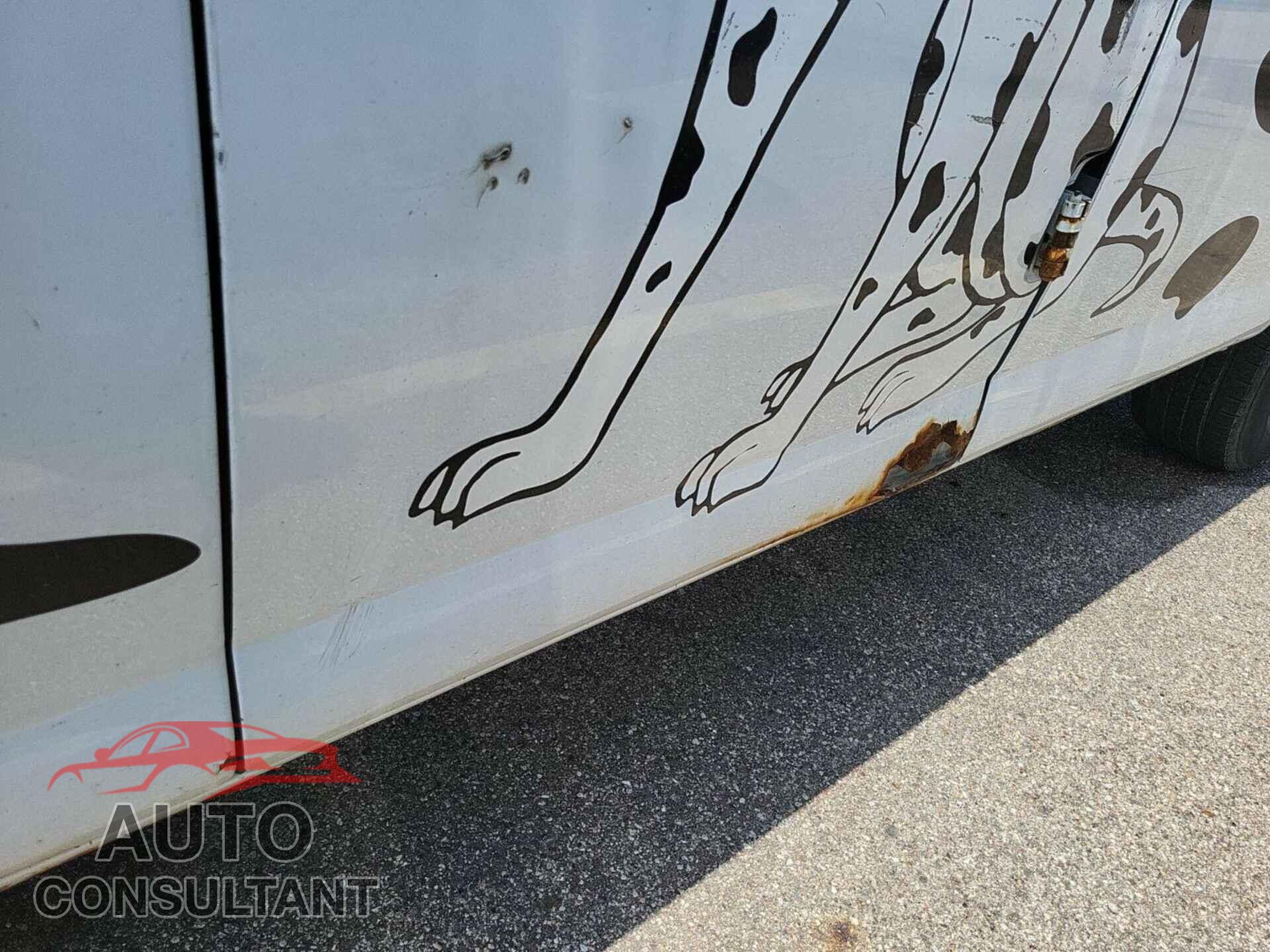 CHEVROLET EXPRESS G2500 2010 - 1GCZGFDA2A1126218