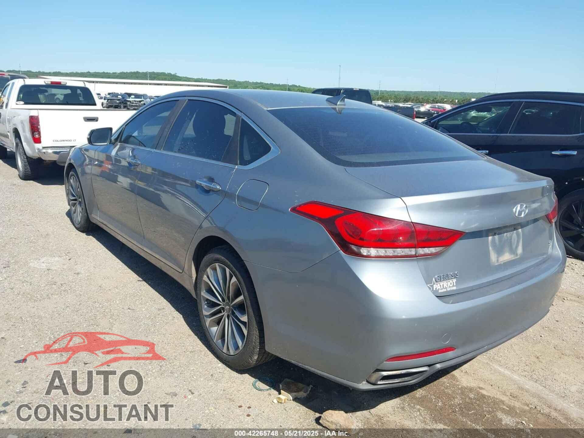 HYUNDAI GENESIS 2016 - KMHGN4JE7GU134763