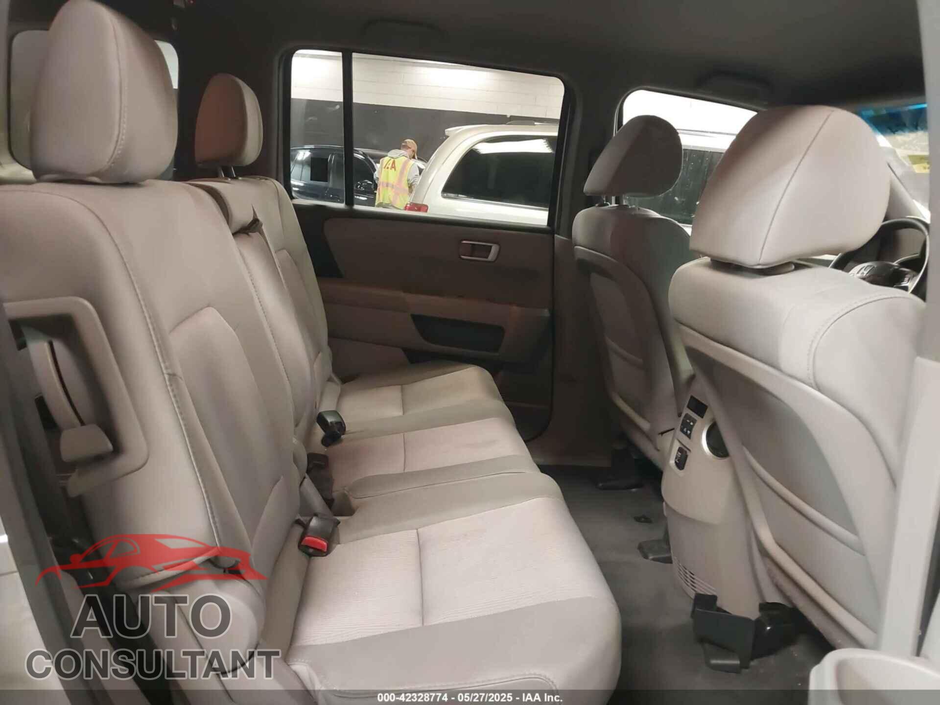HONDA PILOT 2012 - 5FNYF4H49CB073261