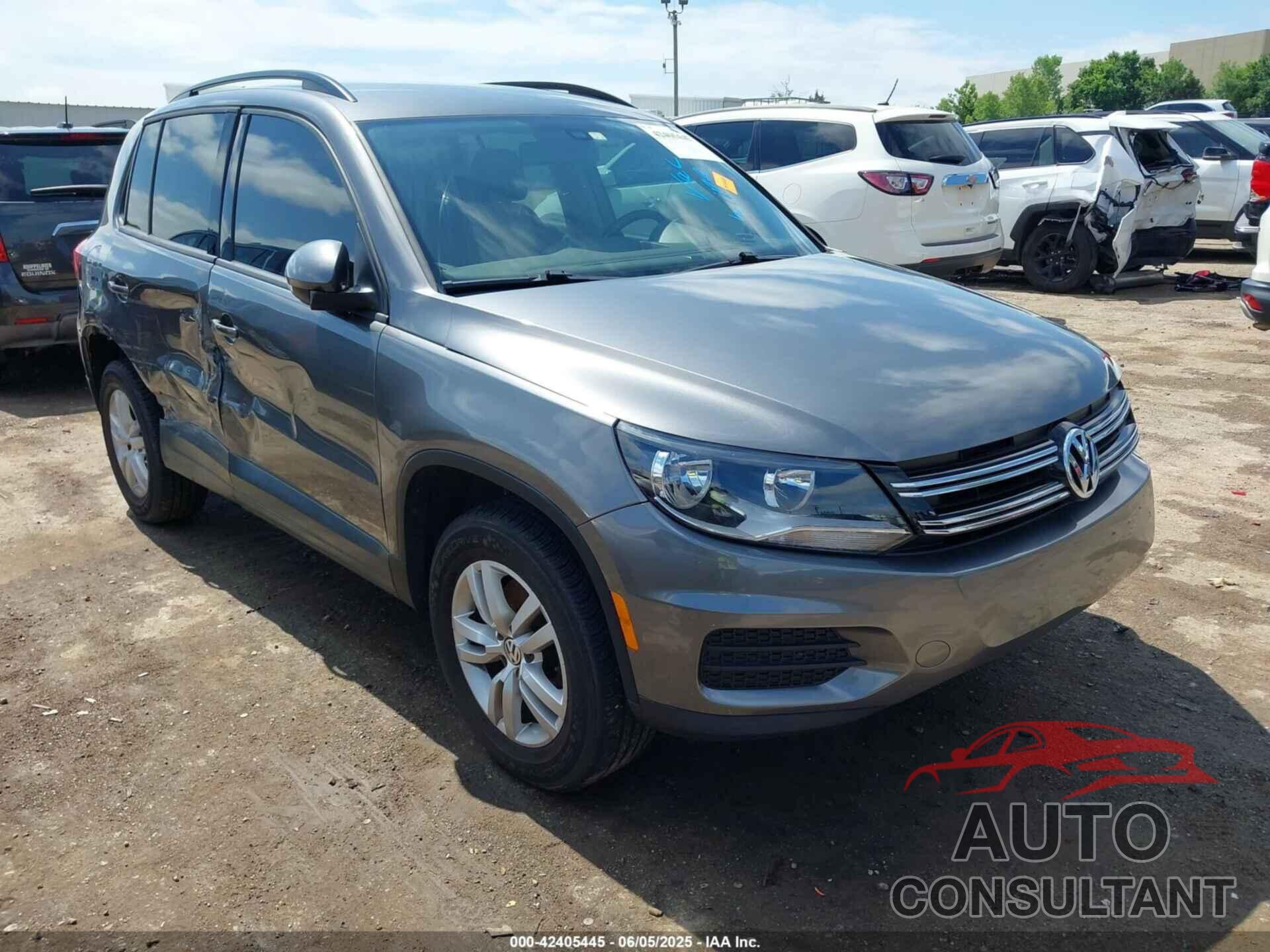 VOLKSWAGEN TIGUAN 2016 - WVGAV7AX4GW579880