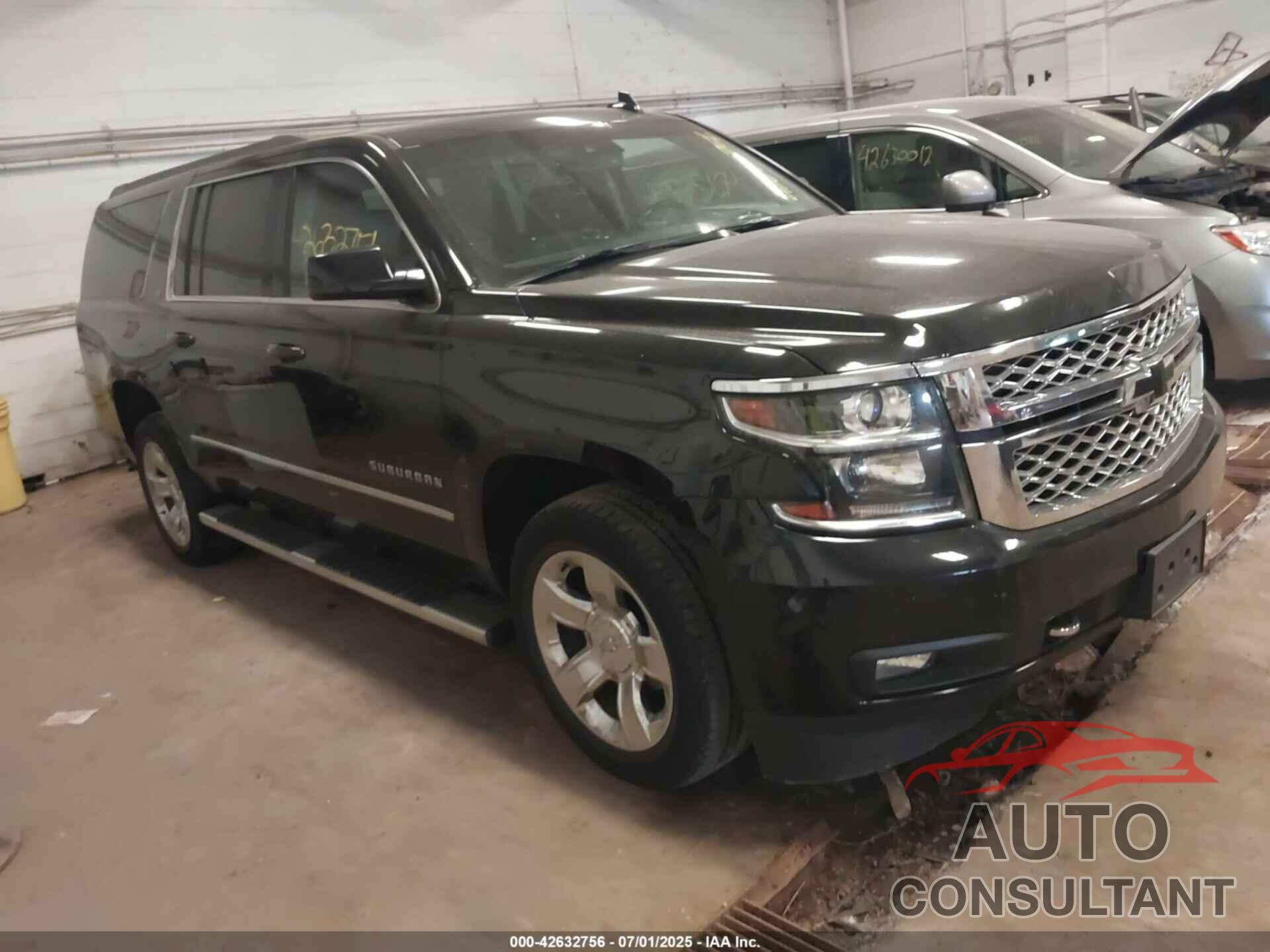 CHEVROLET SUBURBAN 2017 - 1GNSKHKC4HR199075