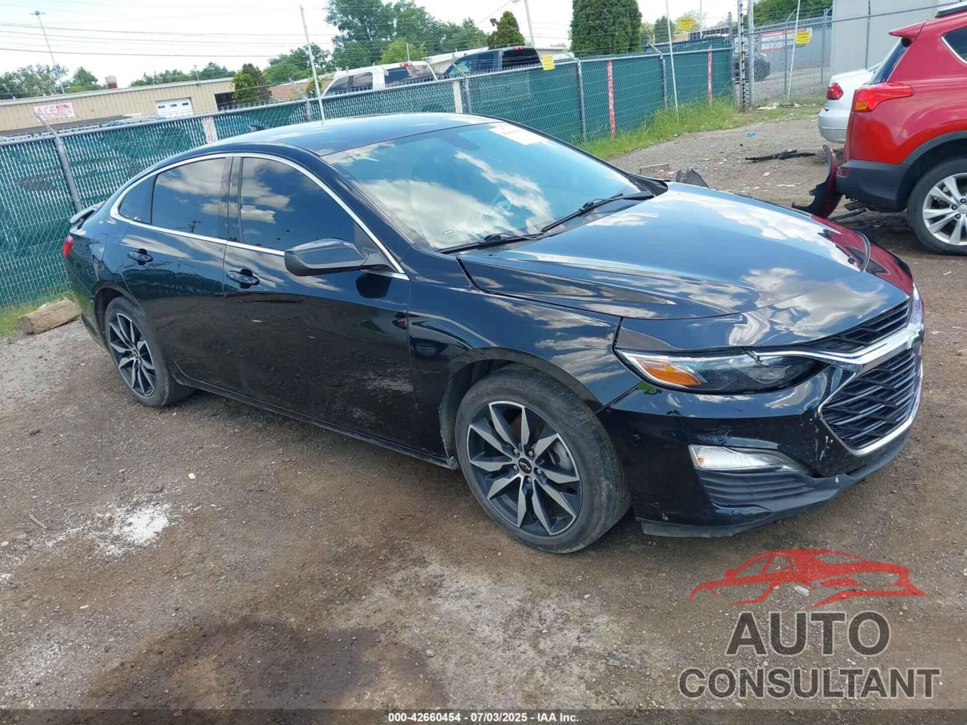 CHEVROLET MALIBU 2020 - 1G1ZG5ST2LF113658
