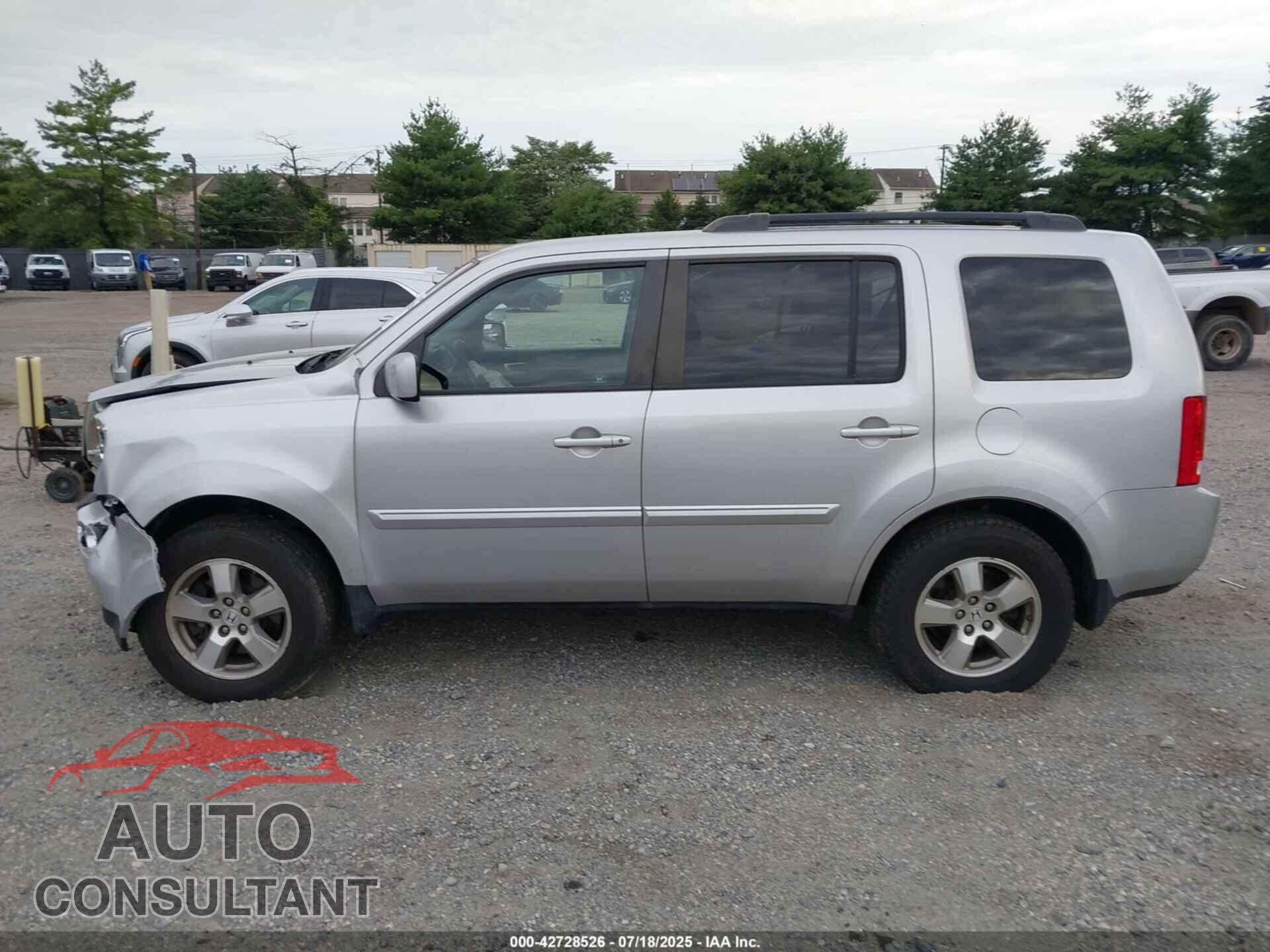 HONDA PILOT 2011 - 5FNYF4H46BB107171