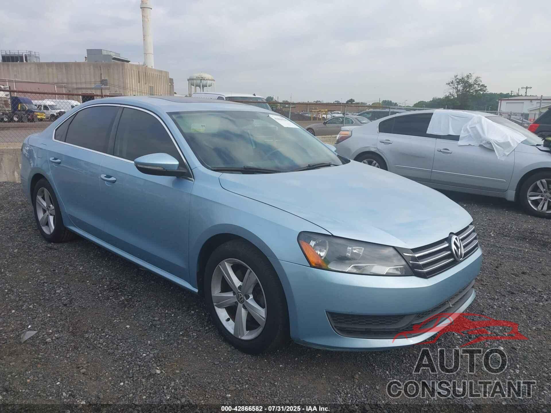 VOLKSWAGEN PASSAT 2012 - 1VWBP7A32CC026590