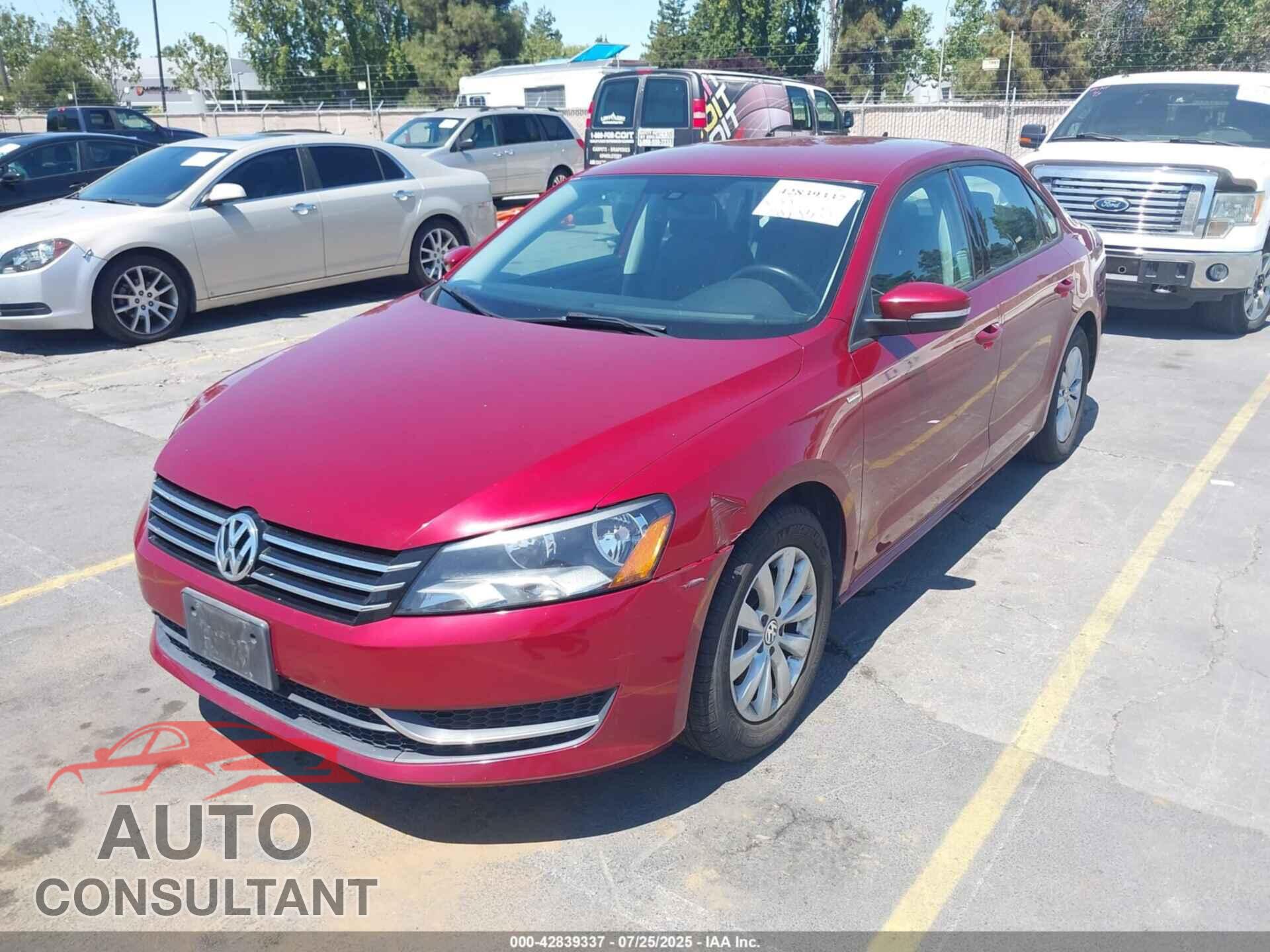 VOLKSWAGEN PASSAT 2015 - 1VWAT7A34FC011133