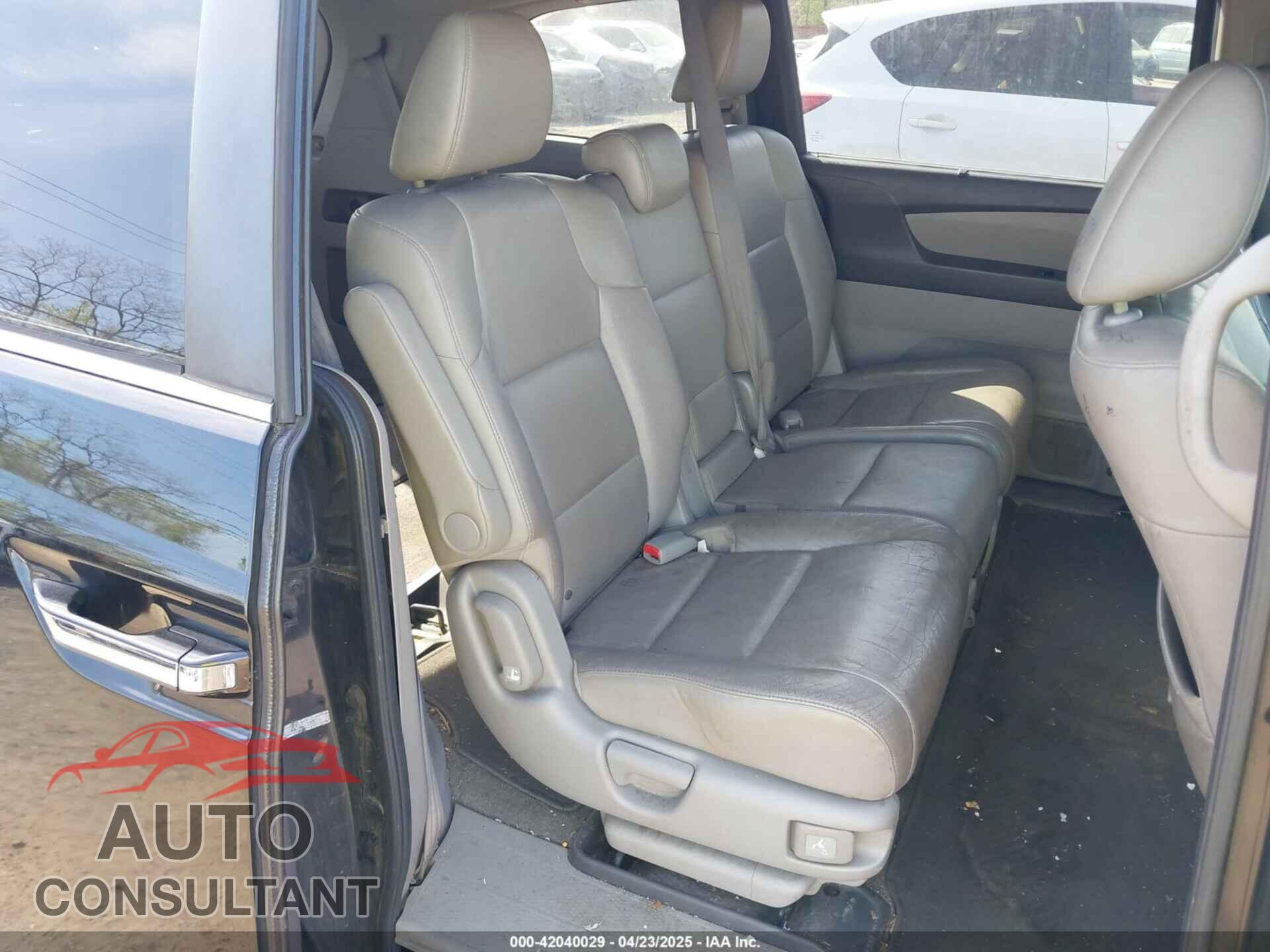 HONDA ODYSSEY 2012 - 5FNRL5H61CB072156