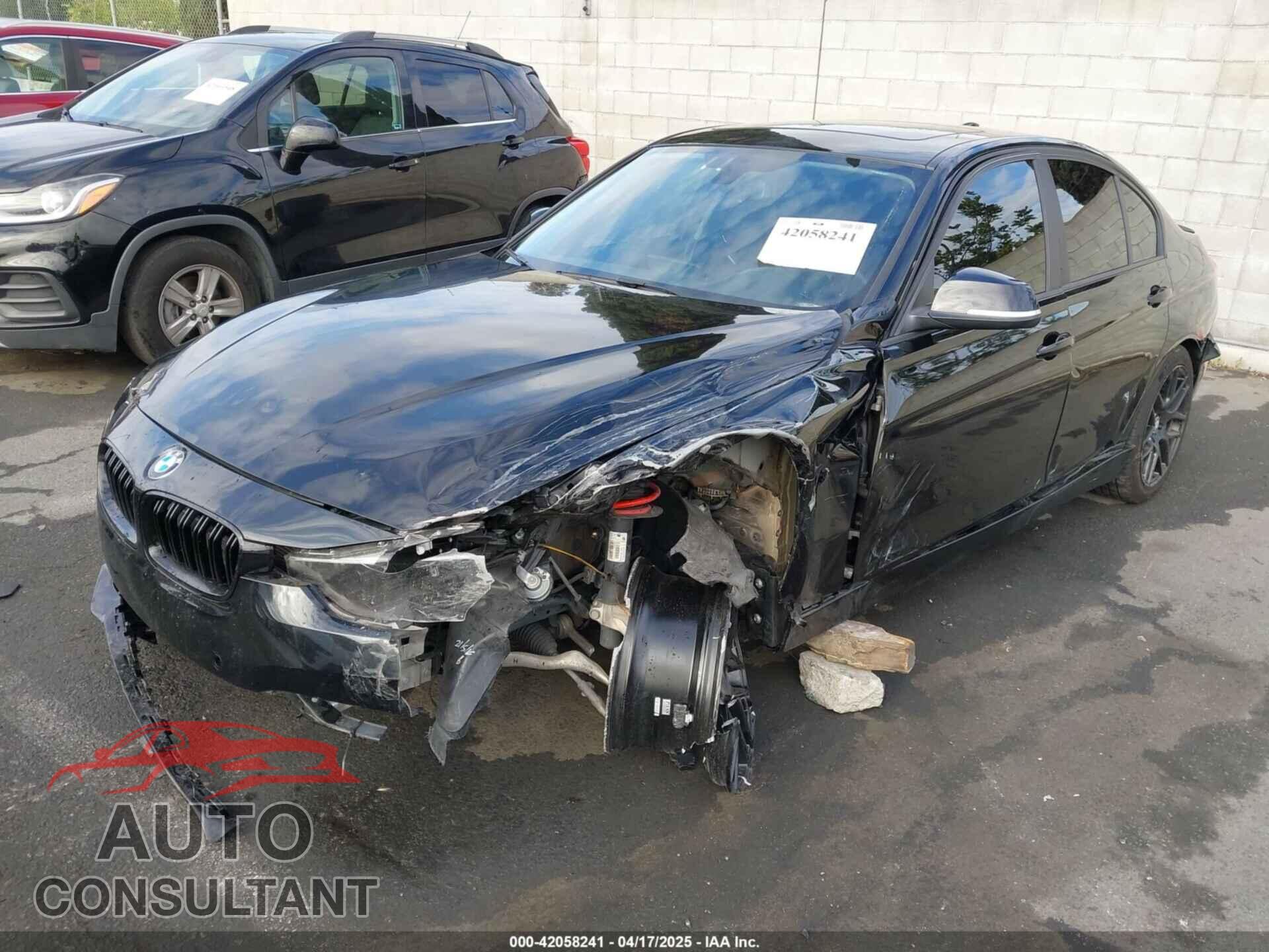 BMW 320I 2016 - WBA8E1G52GNU11325