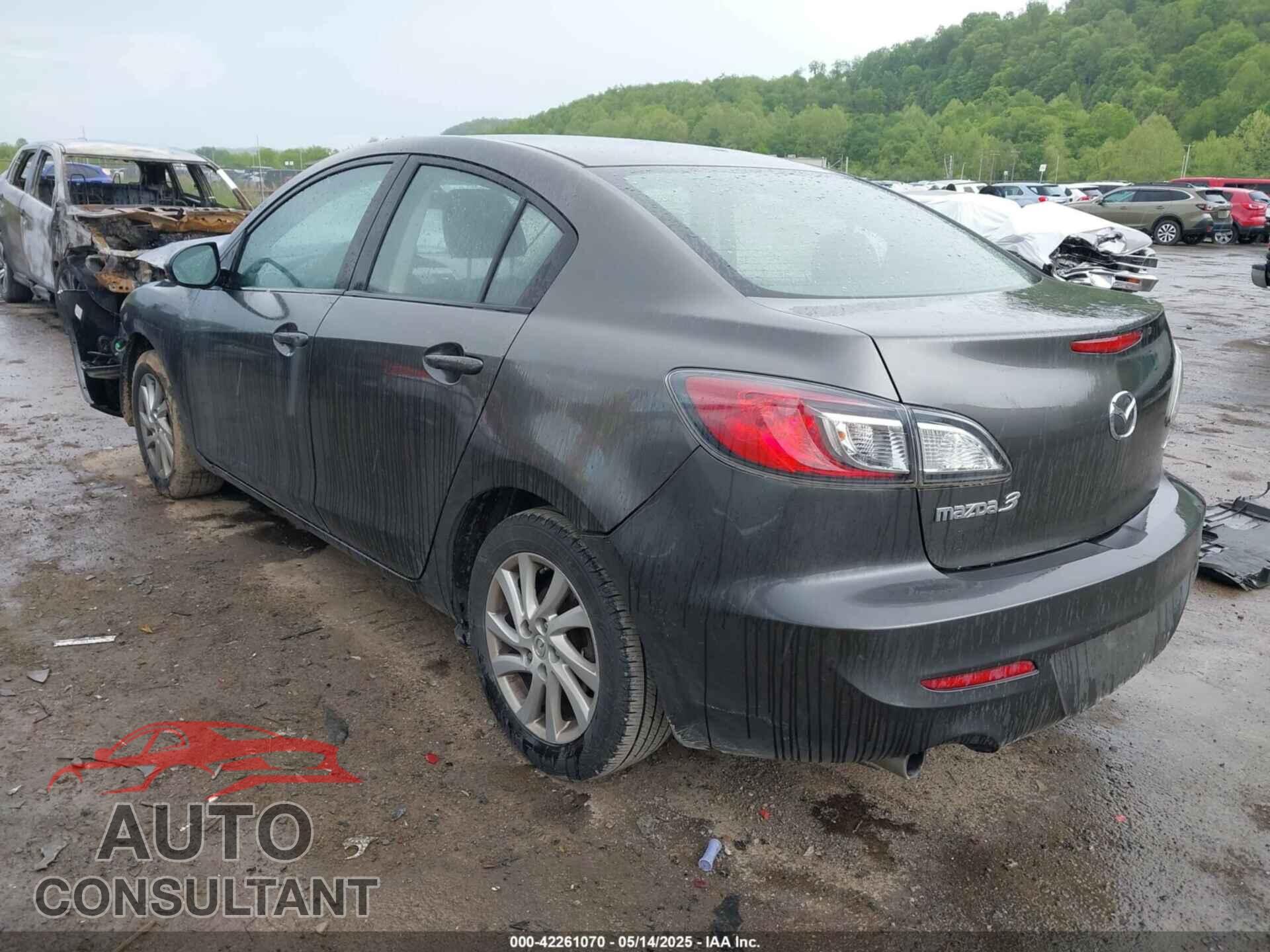 MAZDA MAZDA3 2012 - JM1BL1V74C1665655