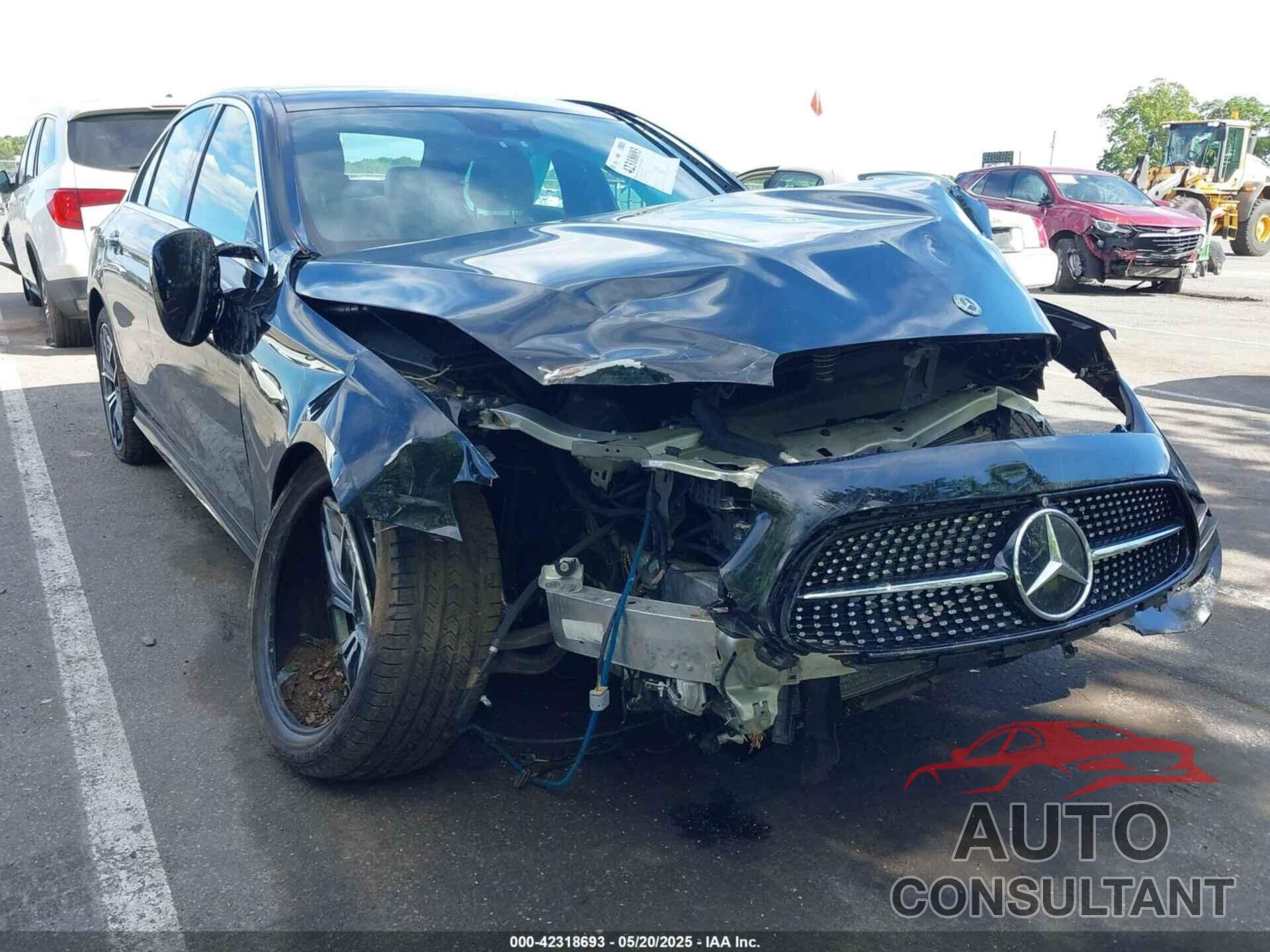 MERCEDES-BENZ E 2021 - W1KZF8EB3MA944847