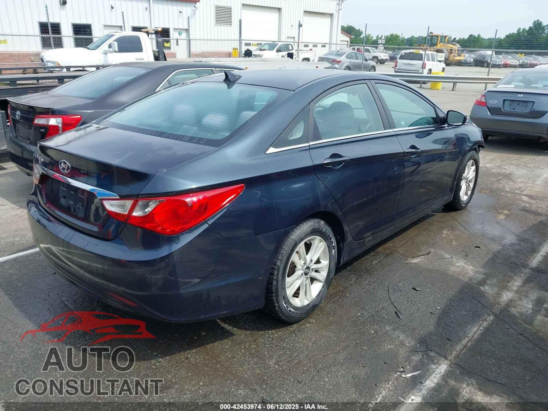 HYUNDAI SONATA 2011 - 5NPEB4AC9BH008264