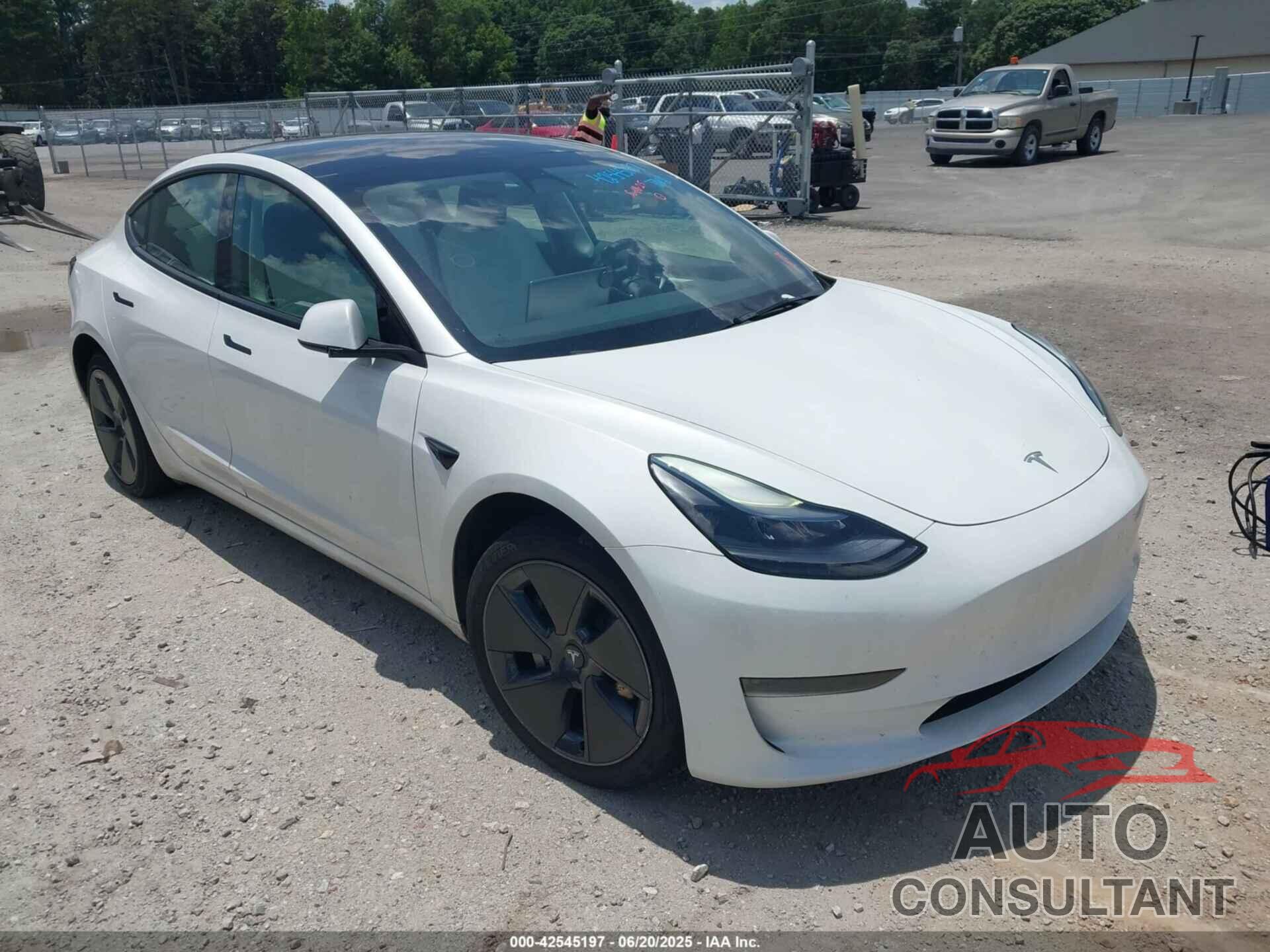 TESLA MODEL 3 2023 - 5YJ3E1EA0PF483099