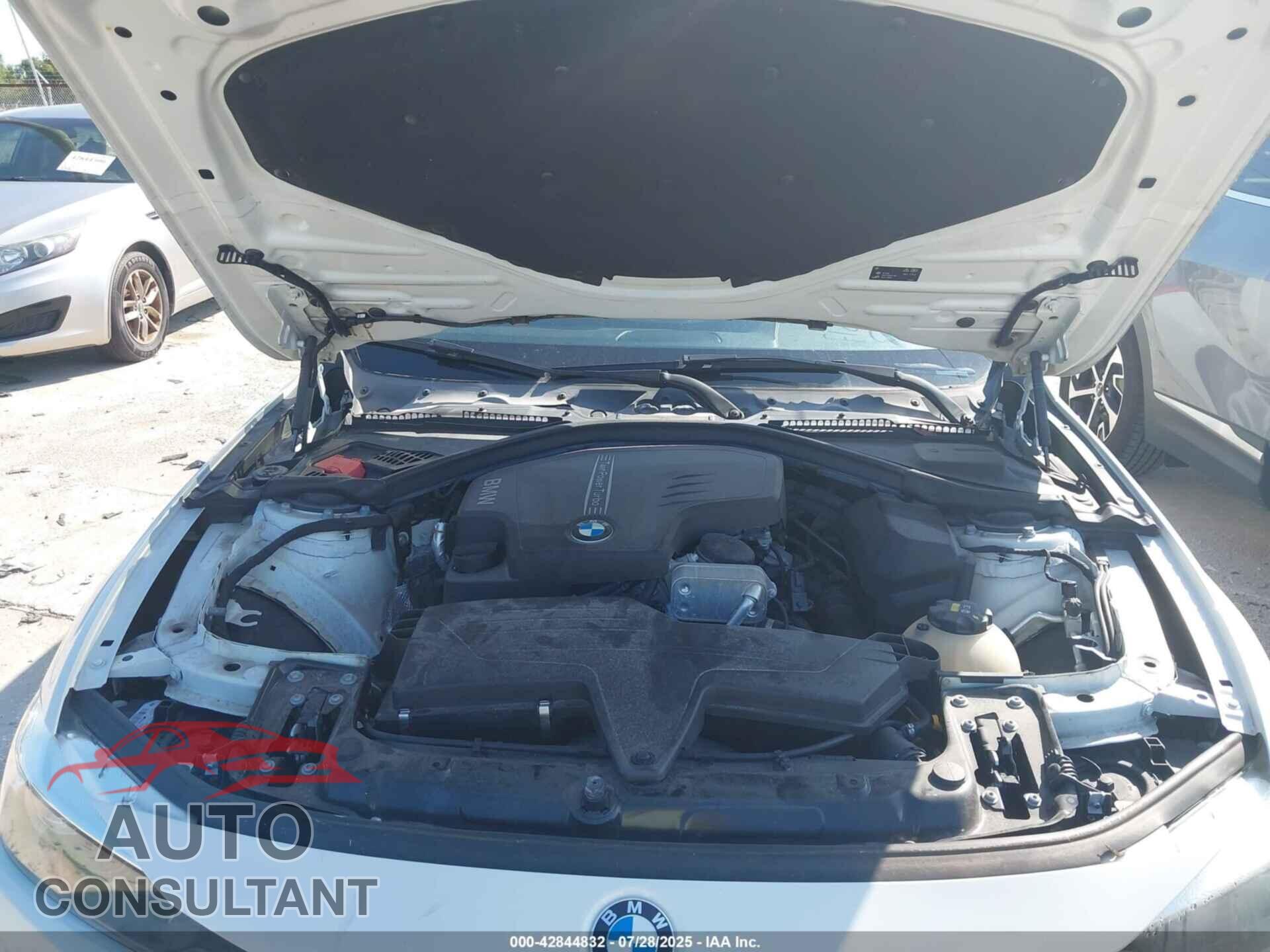 BMW 320I 2016 - WBA8E5G5XGNU20281