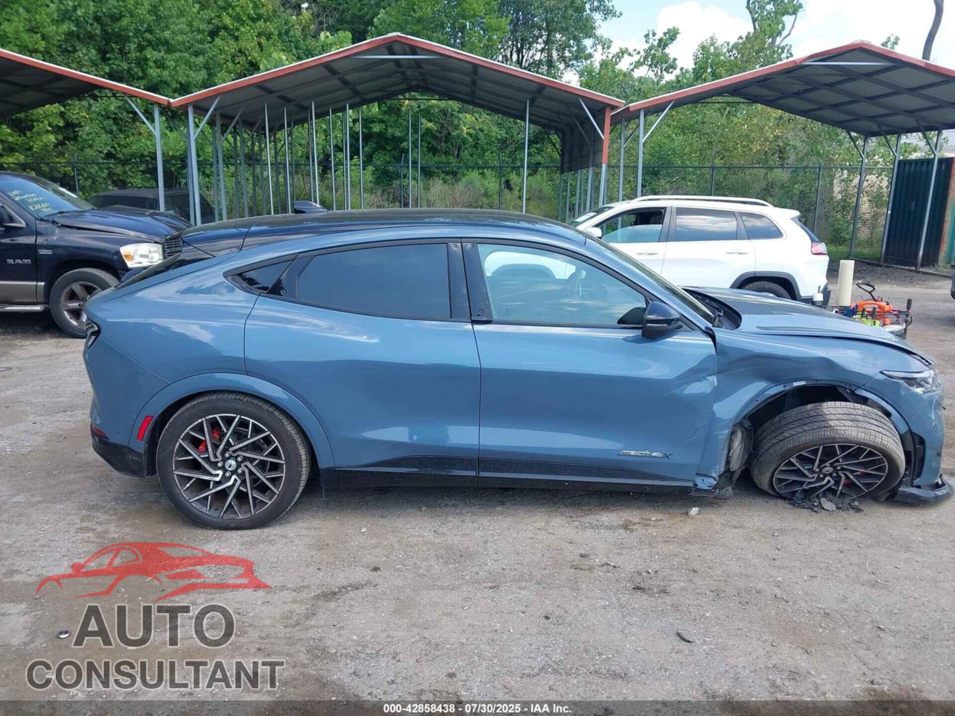 FORD MUSTANG MACH-E 2023 - 3FMTK4SX2PMA22769