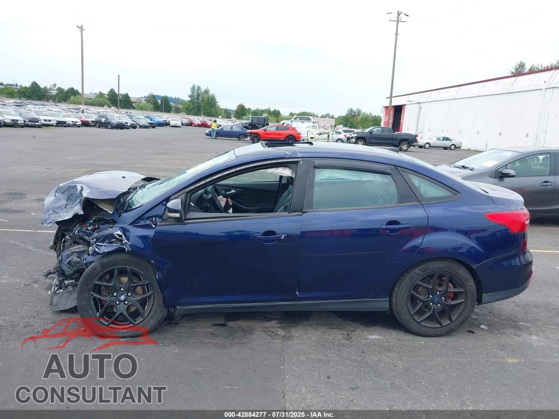 FORD FOCUS 2016 - 1FADP3F23GL291373
