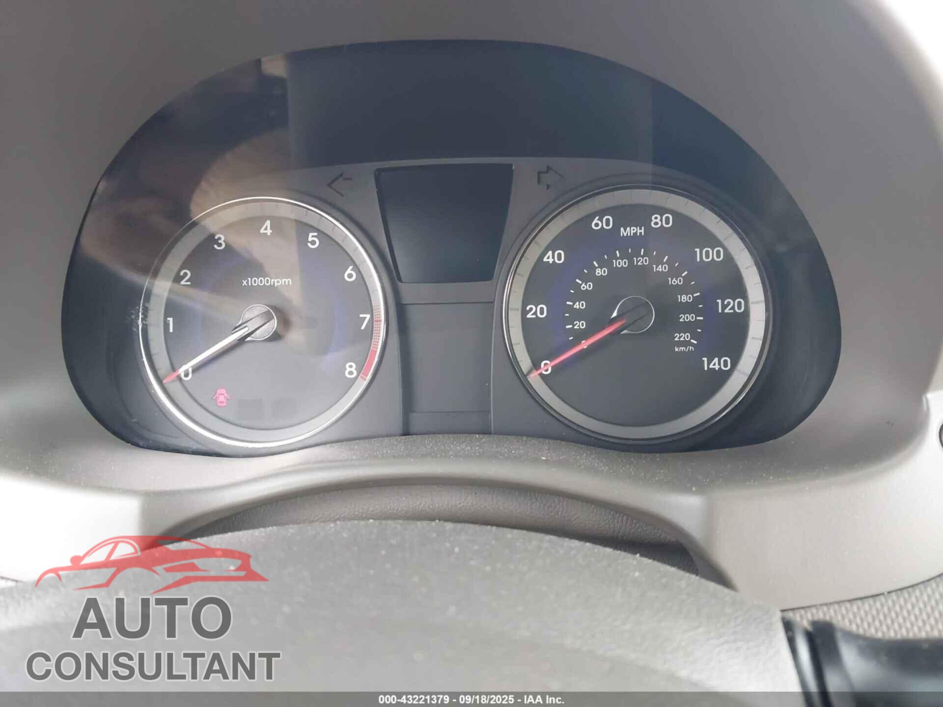 HYUNDAI ACCENT 2012 - KMHCU4AE4CU077028