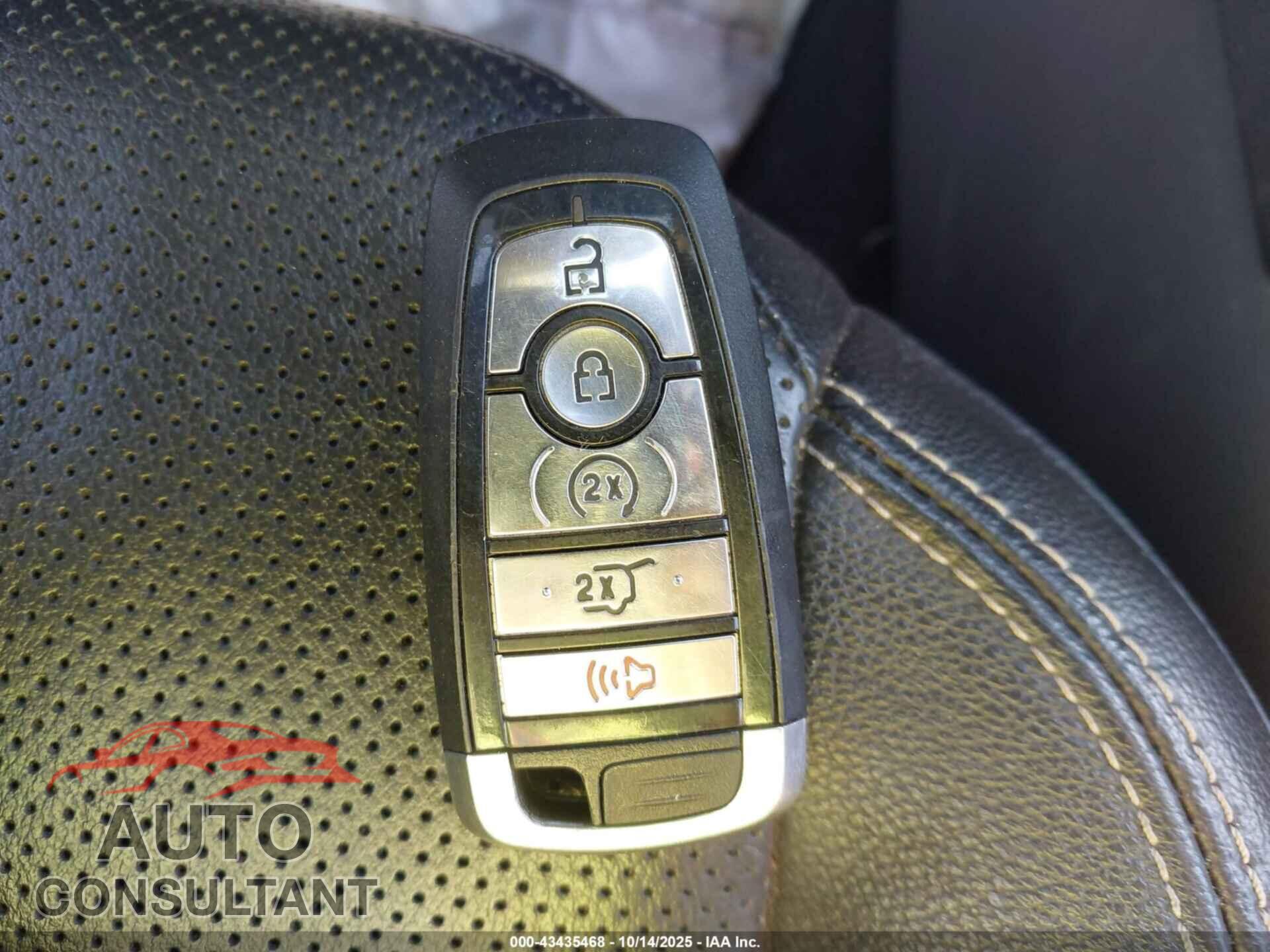FORD ESCAPE 2020 - 1FMCU9J94LUA08159