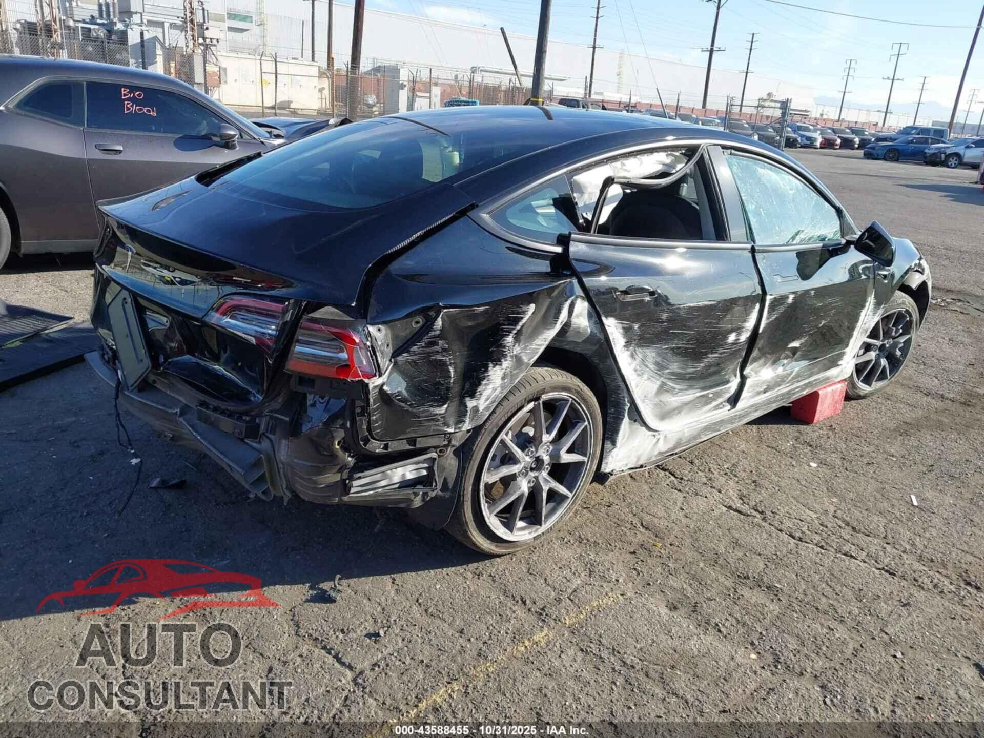 TESLA MODEL 3 2023 - 5YJ3E1EA5PF638293