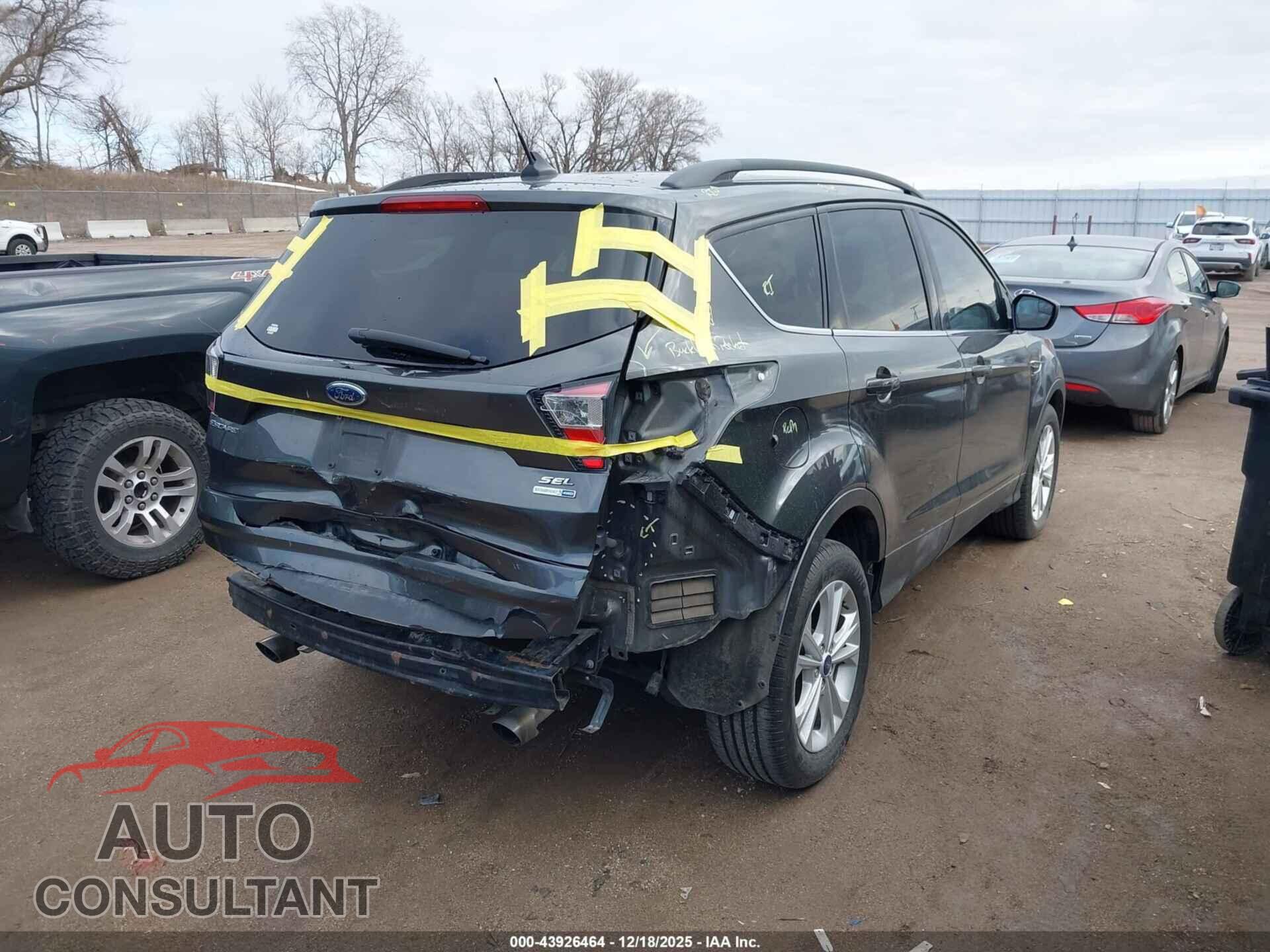 FORD ESCAPE 2018 - 1FMCU9HD5JUC07549