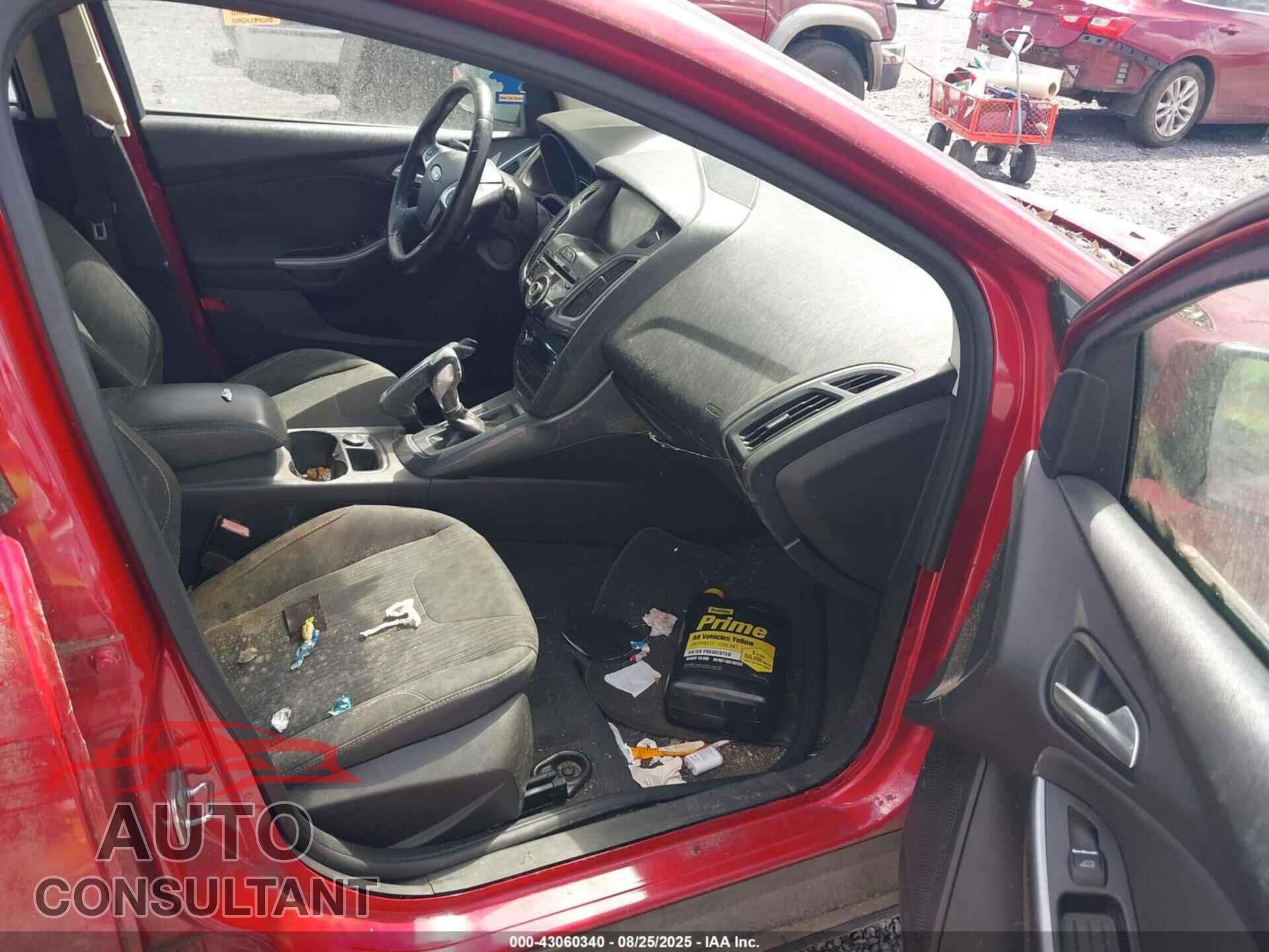 FORD FOCUS 2012 - 1FAHP3N26CL318255
