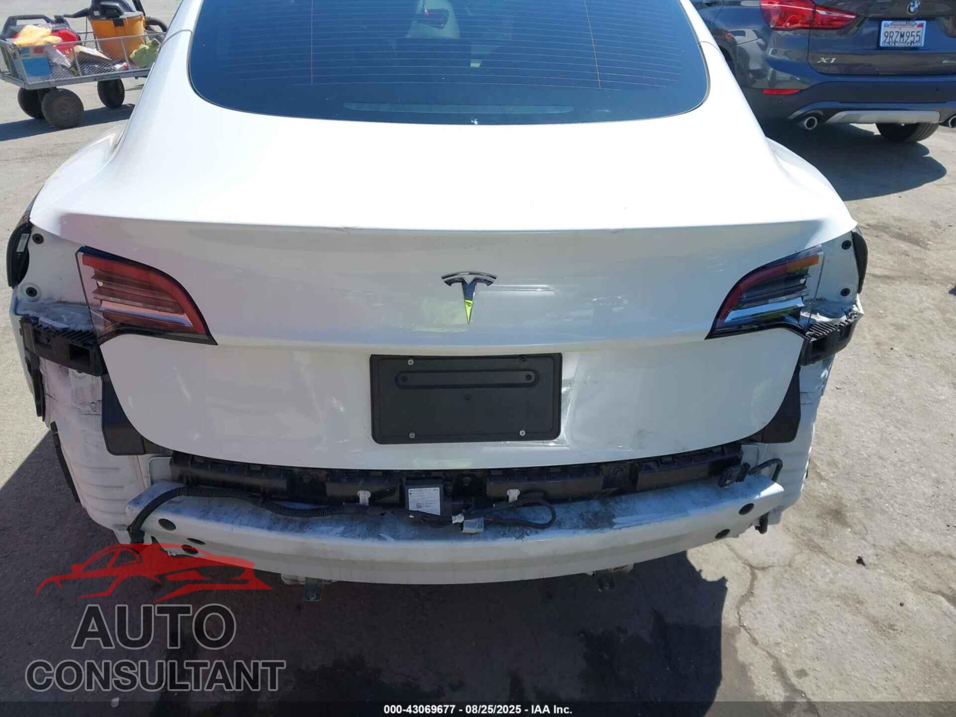 TESLA MODEL 3 2023 - 5YJ3E1EA7PF421912