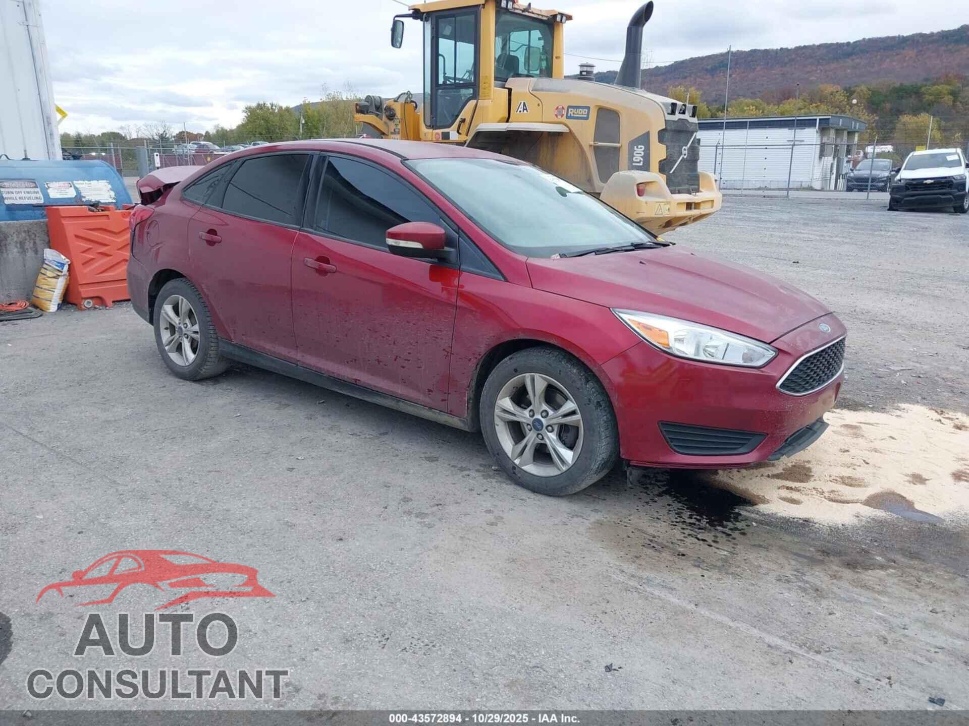 FORD FOCUS 2017 - 1FADP3F20HL201744