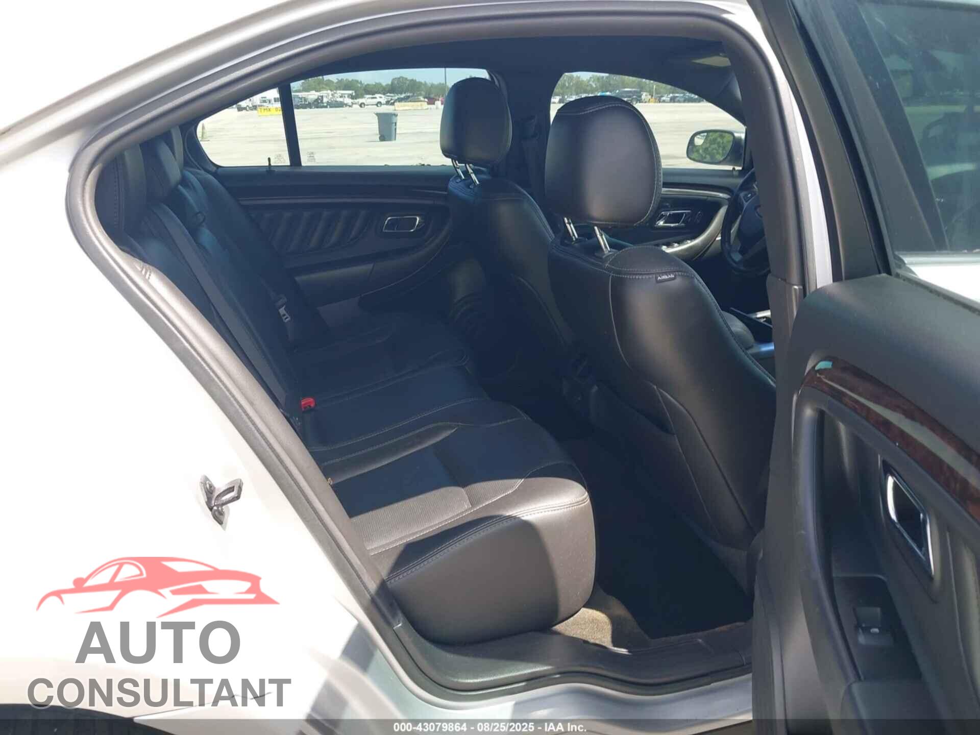 FORD TAURUS 2015 - 1FAHP2F87FG110430