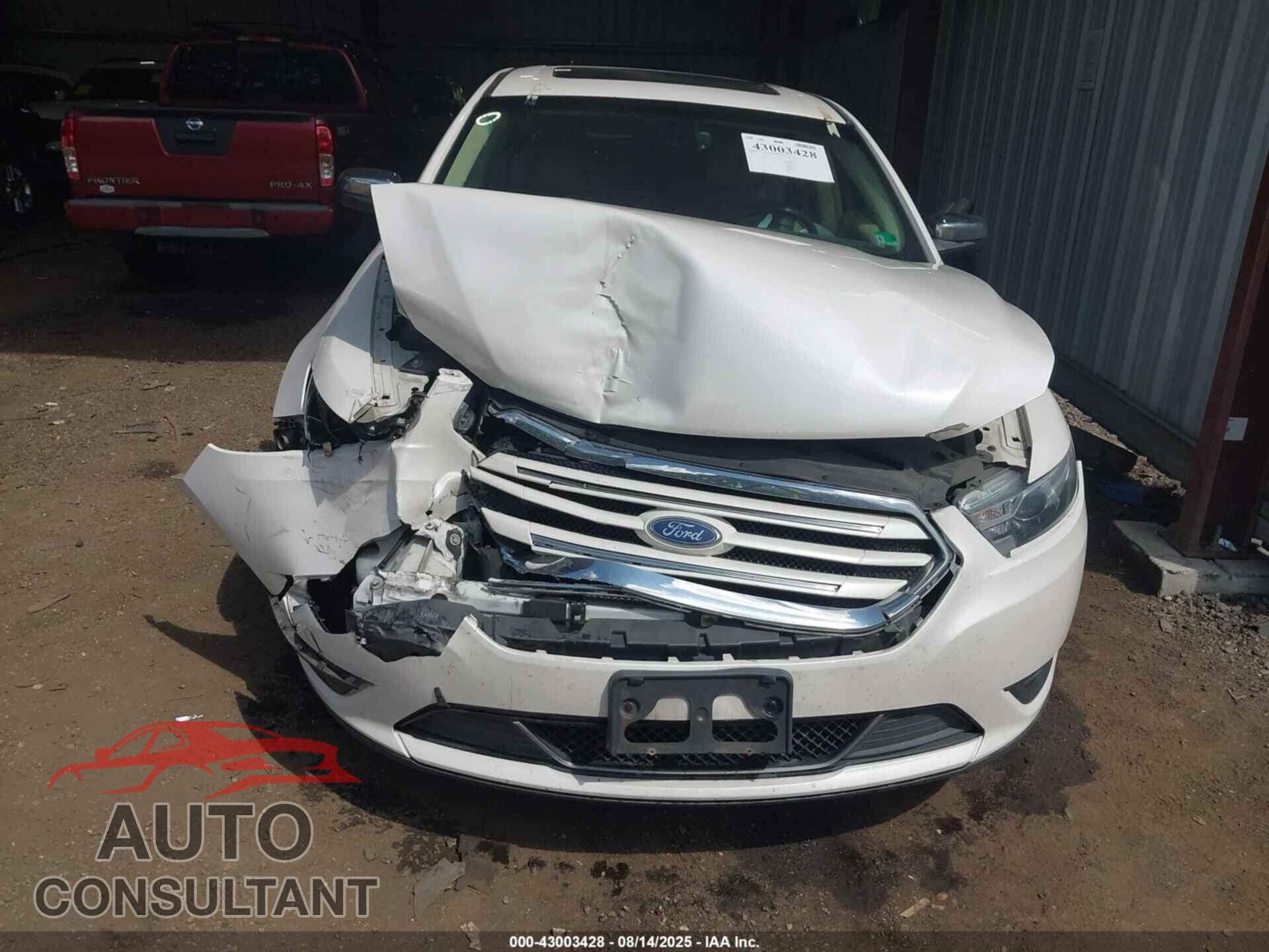 FORD TAURUS 2018 - 1FAHP2F83JG105265
