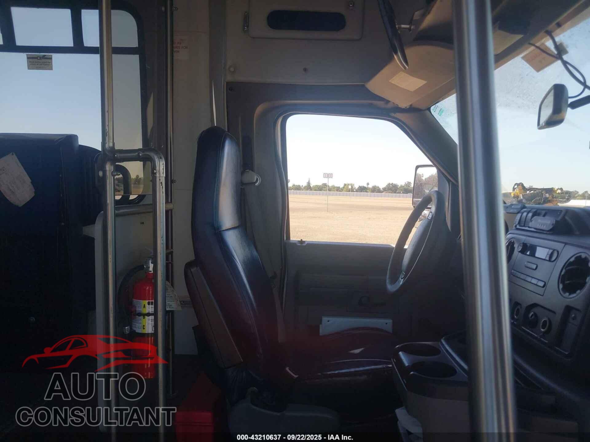 FORD E-450 CUTAWAY 2013 - 1FDFE4FS3DDA28901