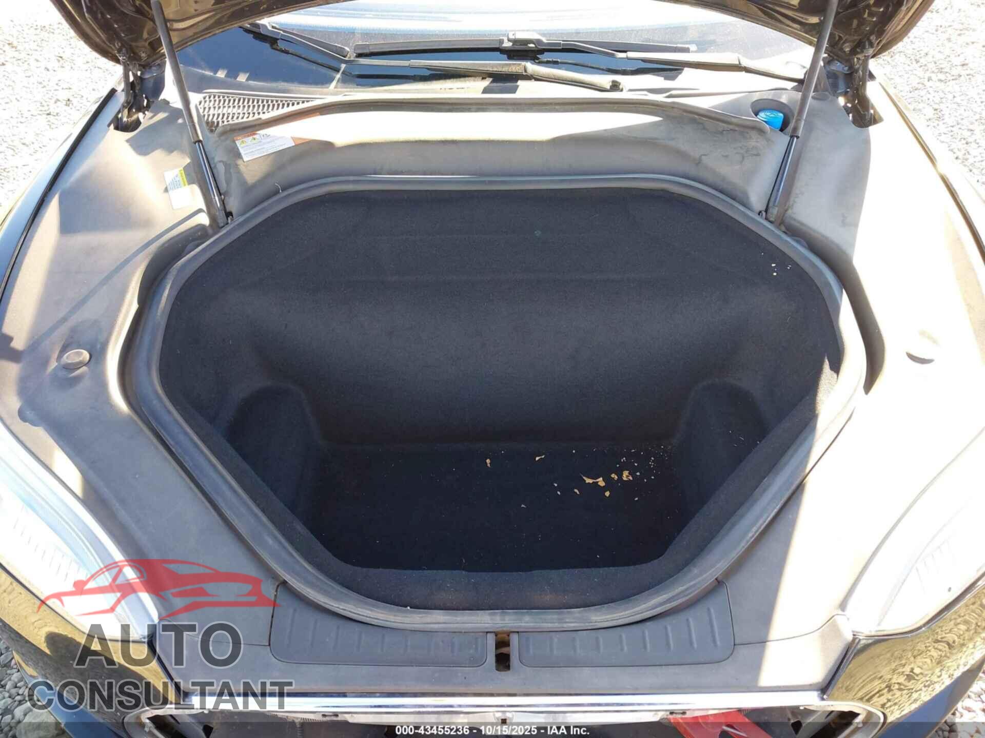 TESLA MODEL S 2015 - 5YJSA1S25FF098009