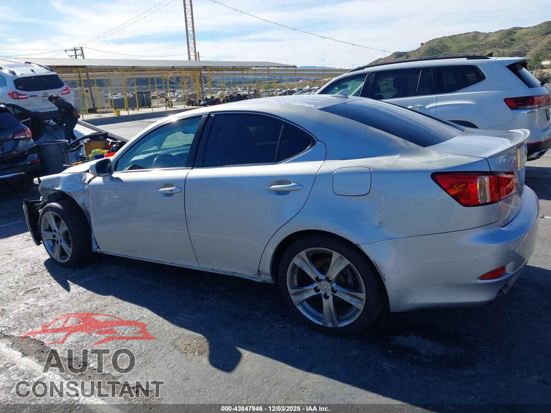 LEXUS IS 250 2011 - JTHBF5C20B5152799