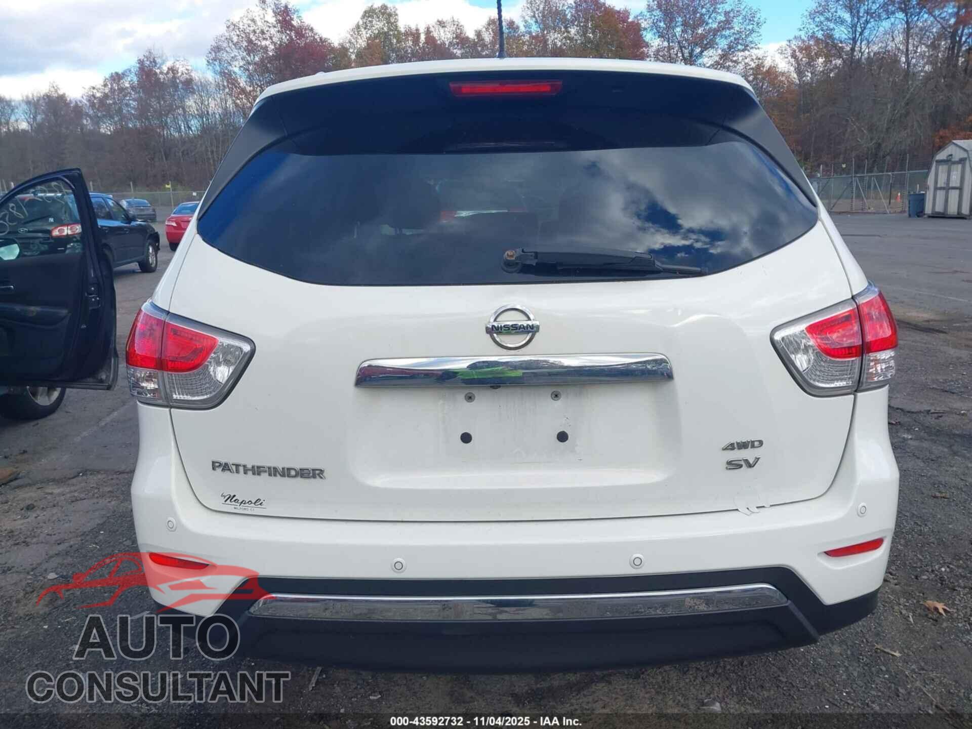 NISSAN PATHFINDER 2013 - 5N1AR2MM2DC687002