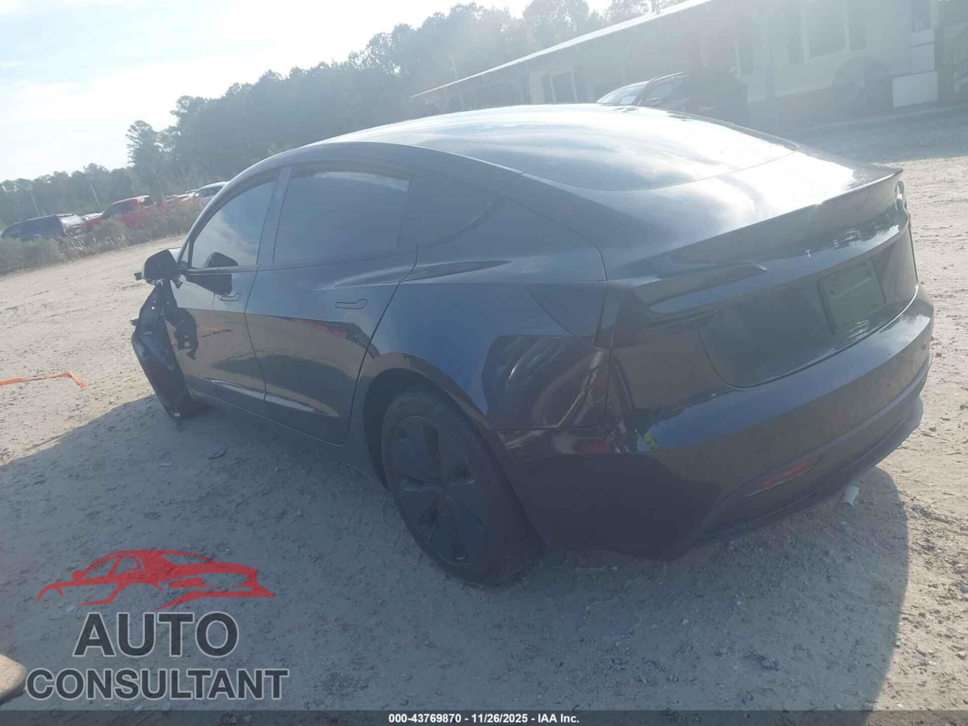 TESLA MODEL 3 2024 - 5YJ3E1EA8RF853203