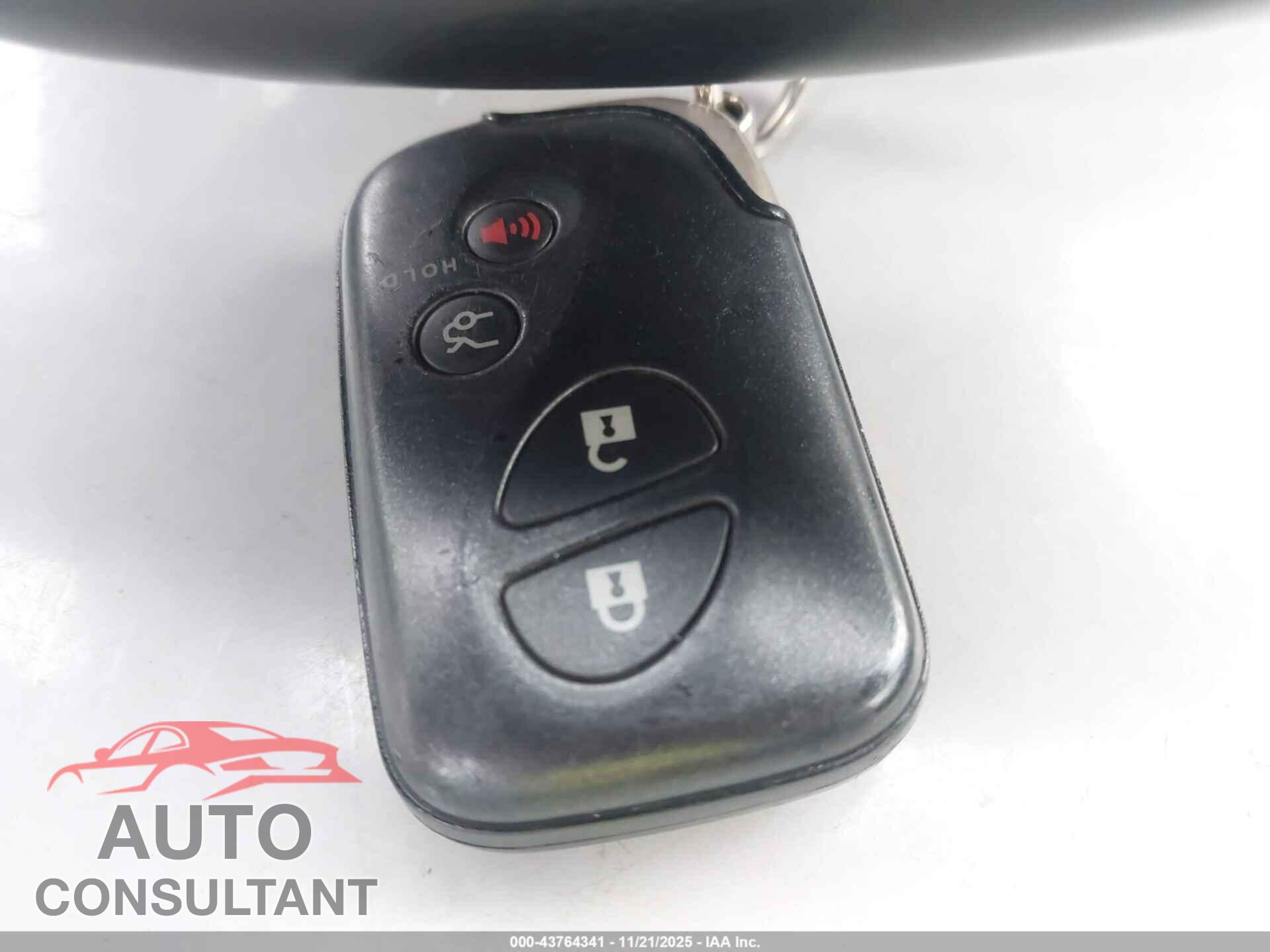LEXUS IS 250C 2011 - JTHFF2C24B2517180