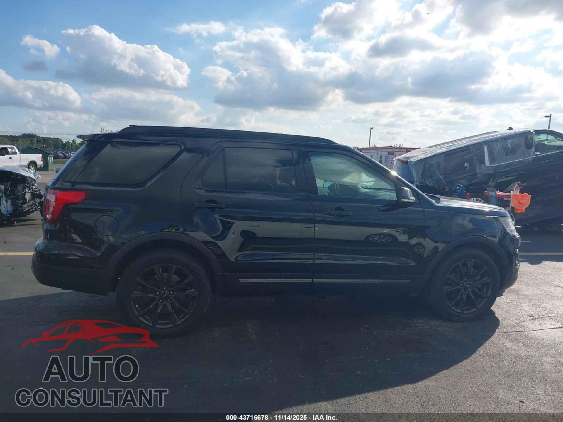 FORD EXPLORER 2017 - 1FM5K7D80HGD96051