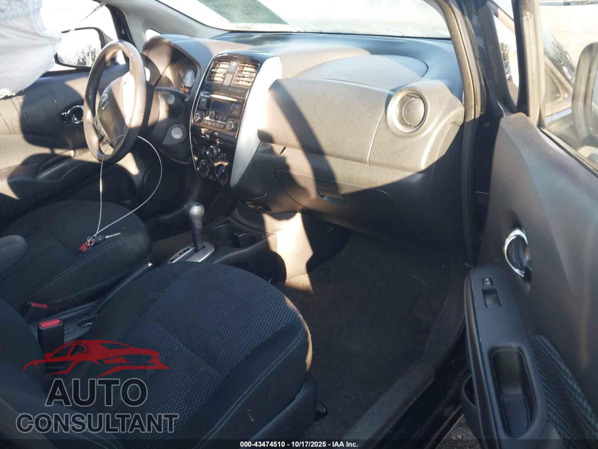 NISSAN VERSA NOTE 2015 - 3N1CE2CP3FL405769