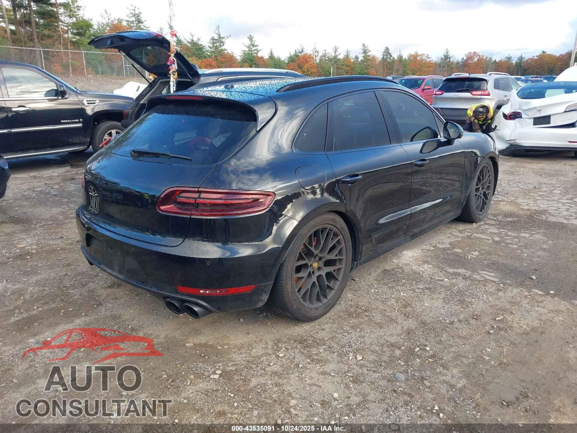 PORSCHE MACAN 2018 - WP1AG2A59JLB60351
