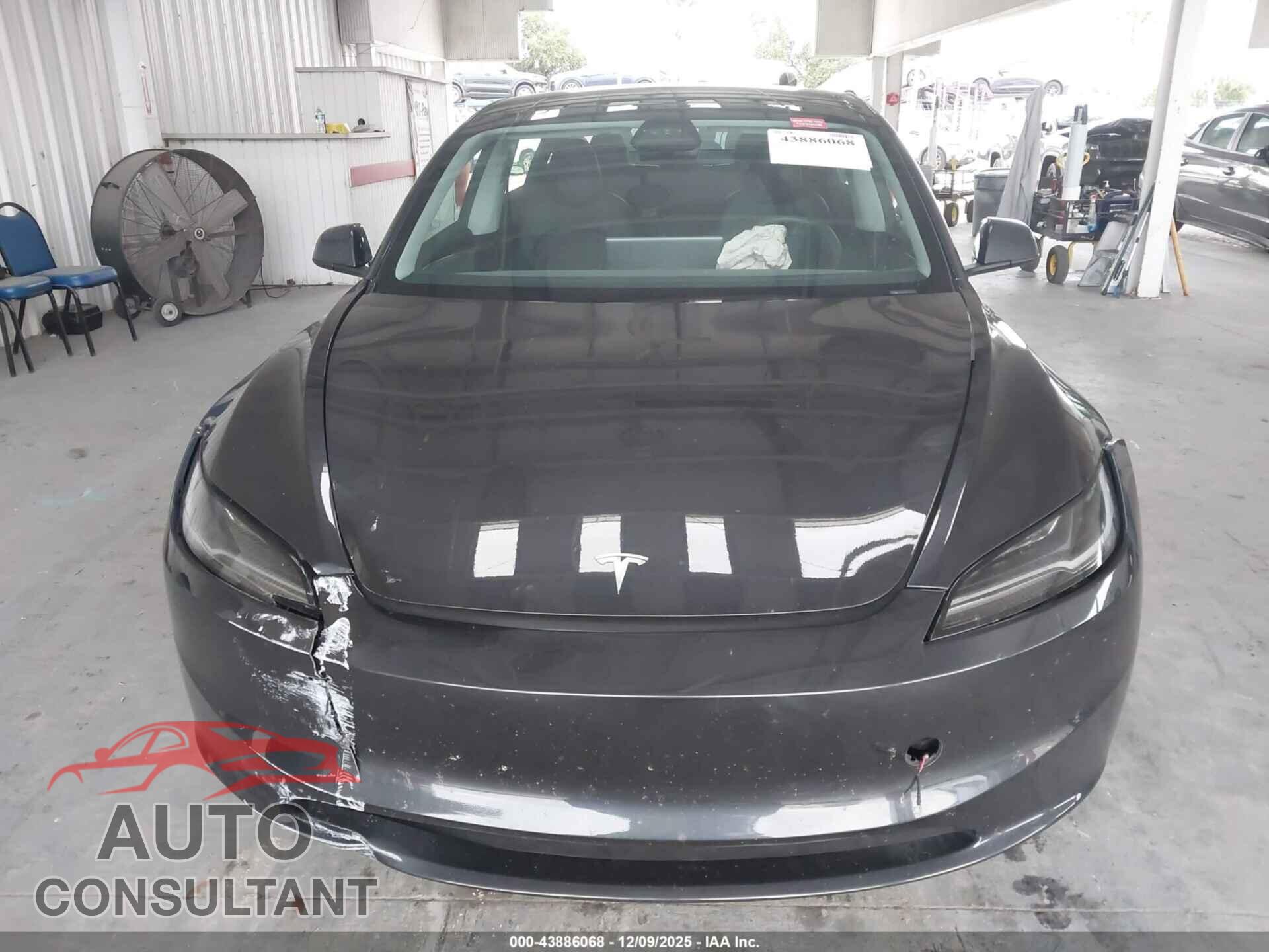 TESLA MODEL 3 2024 - 5YJ3E1EA2RF761536
