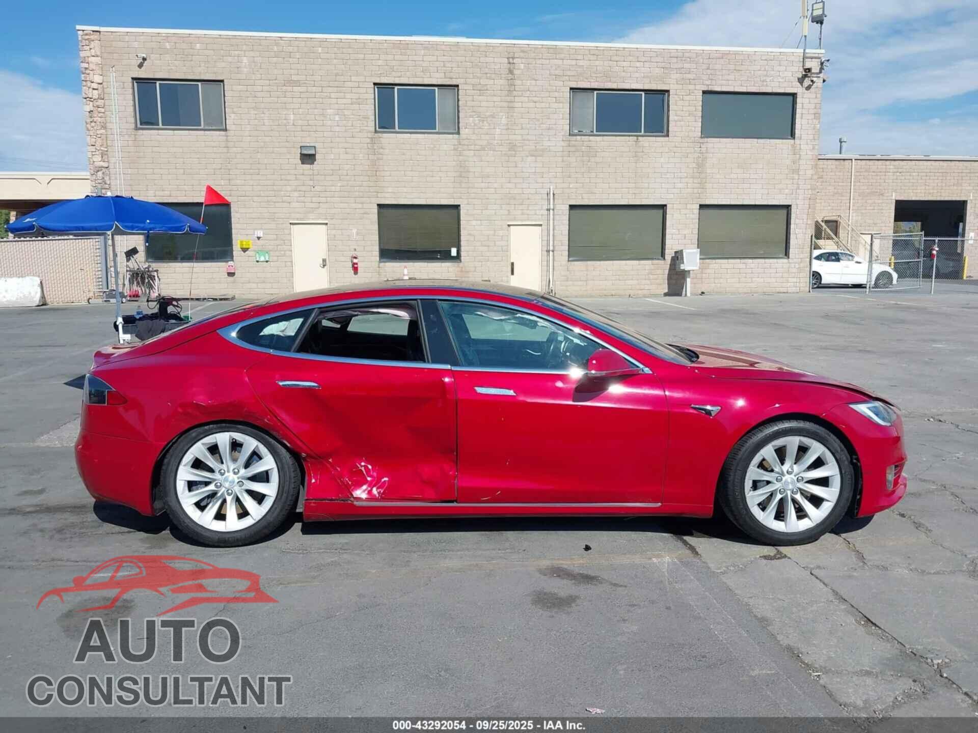 TESLA MODEL S 2018 - 5YJSA1E21JF257709