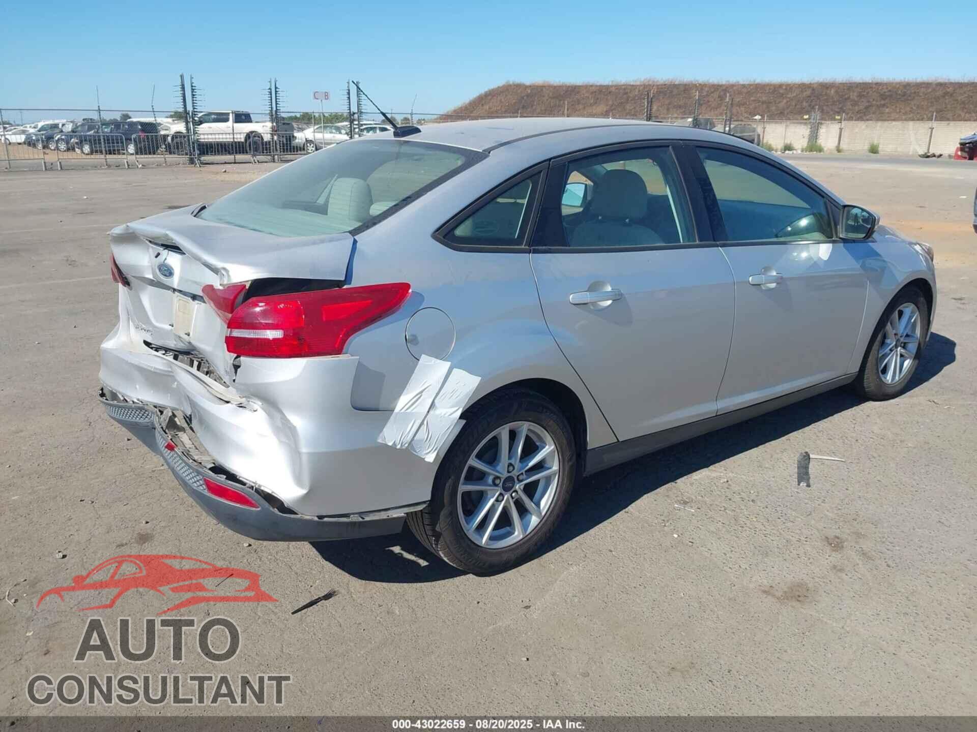 FORD FOCUS 2015 - 1FADP3F25FL334738