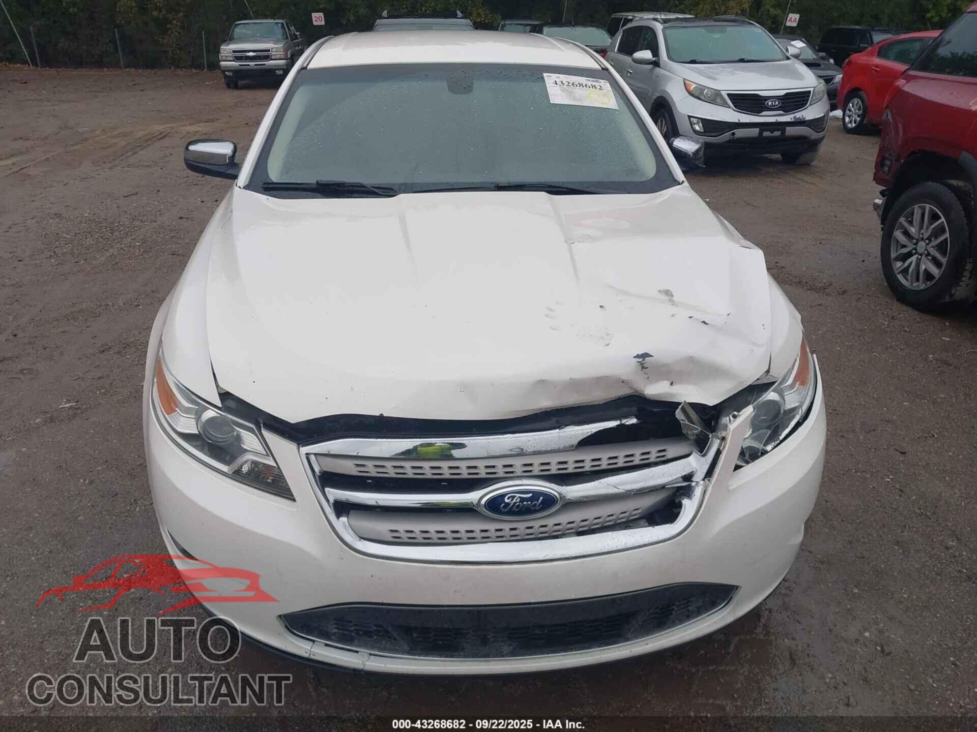 FORD TAURUS 2011 - 1FAHP2FW1BG186802