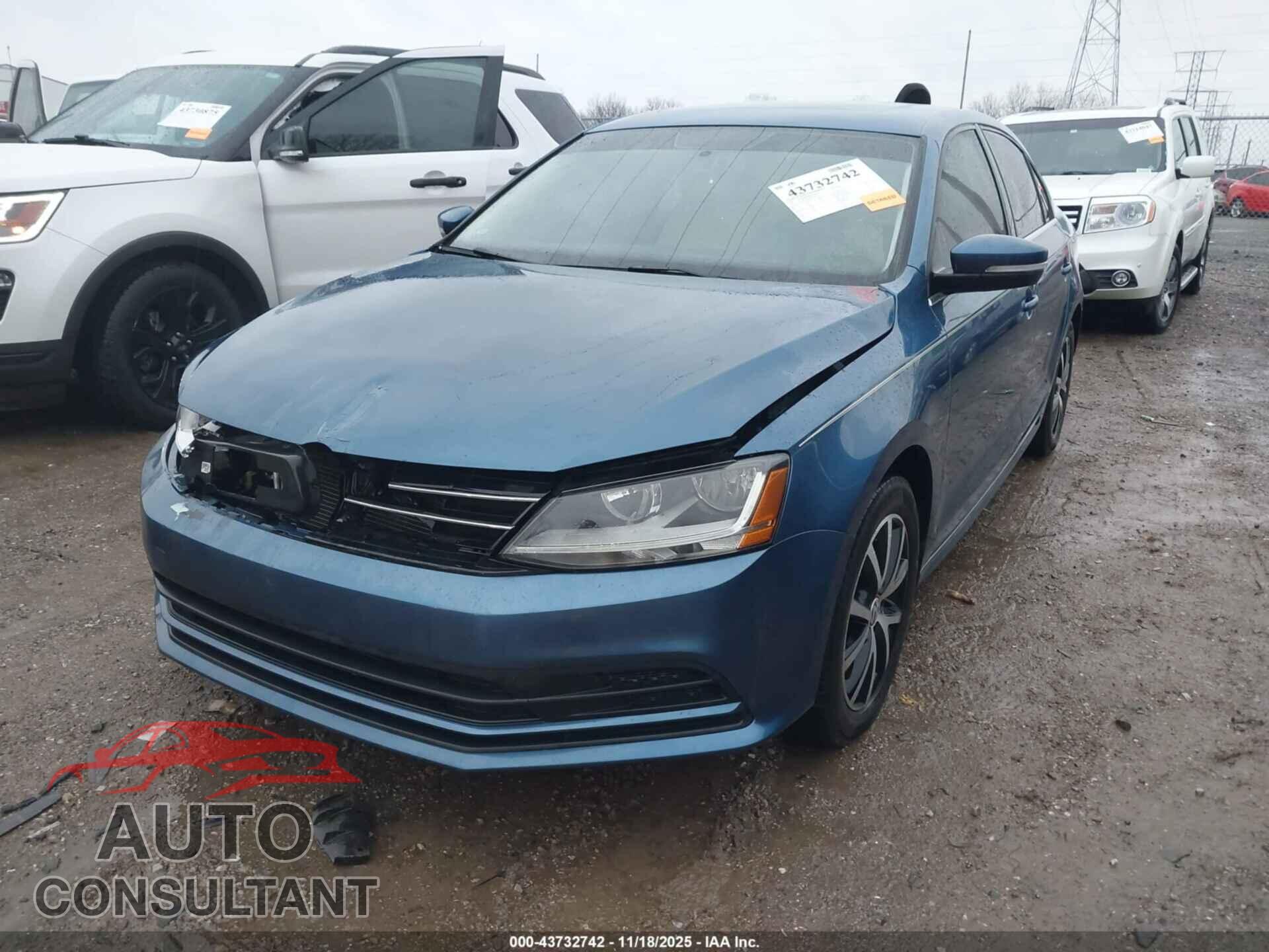 VOLKSWAGEN JETTA 2017 - 3VWDB7AJ4HM387539
