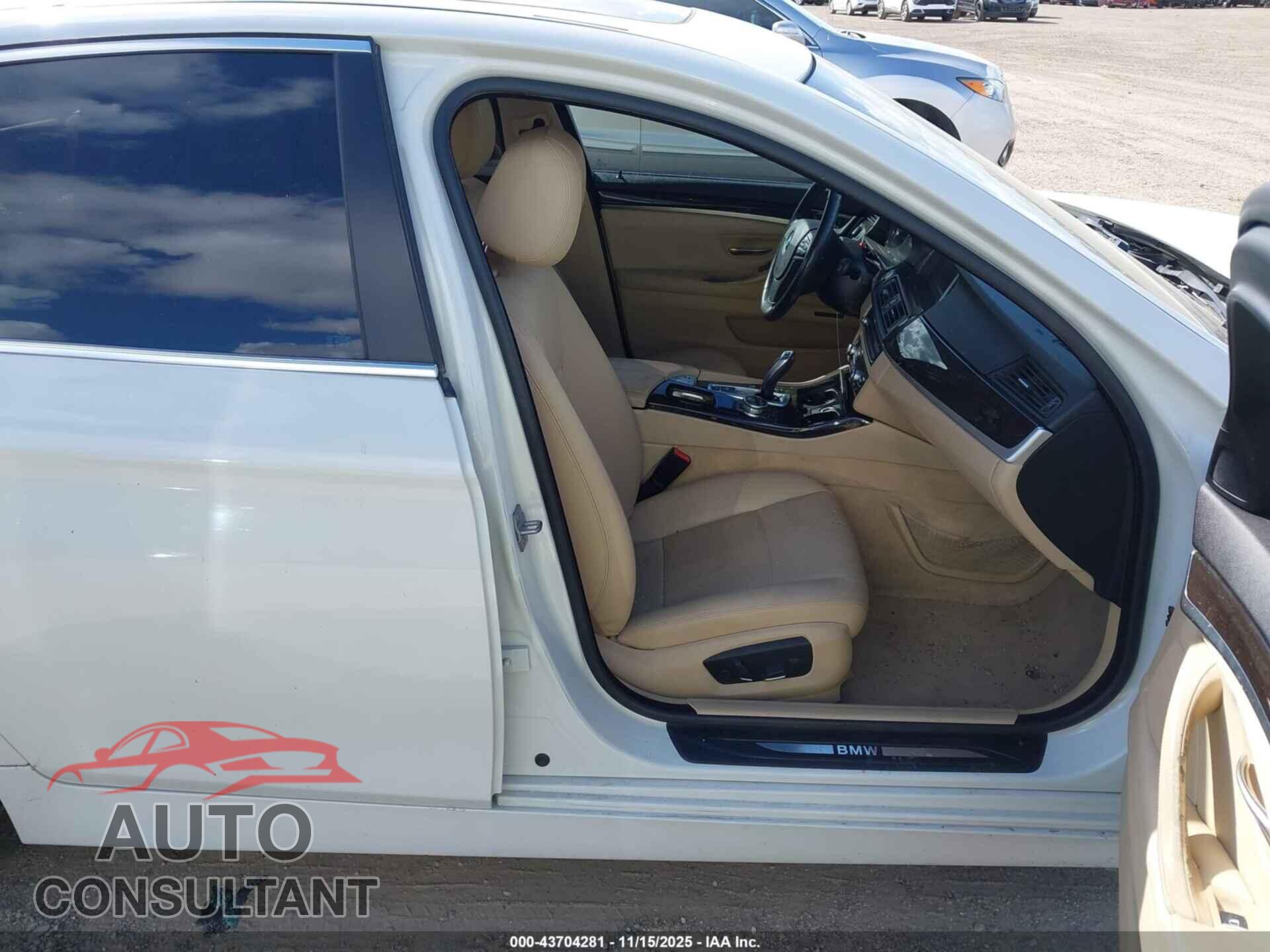 BMW 528I 2014 - WBA5A5C51ED501371