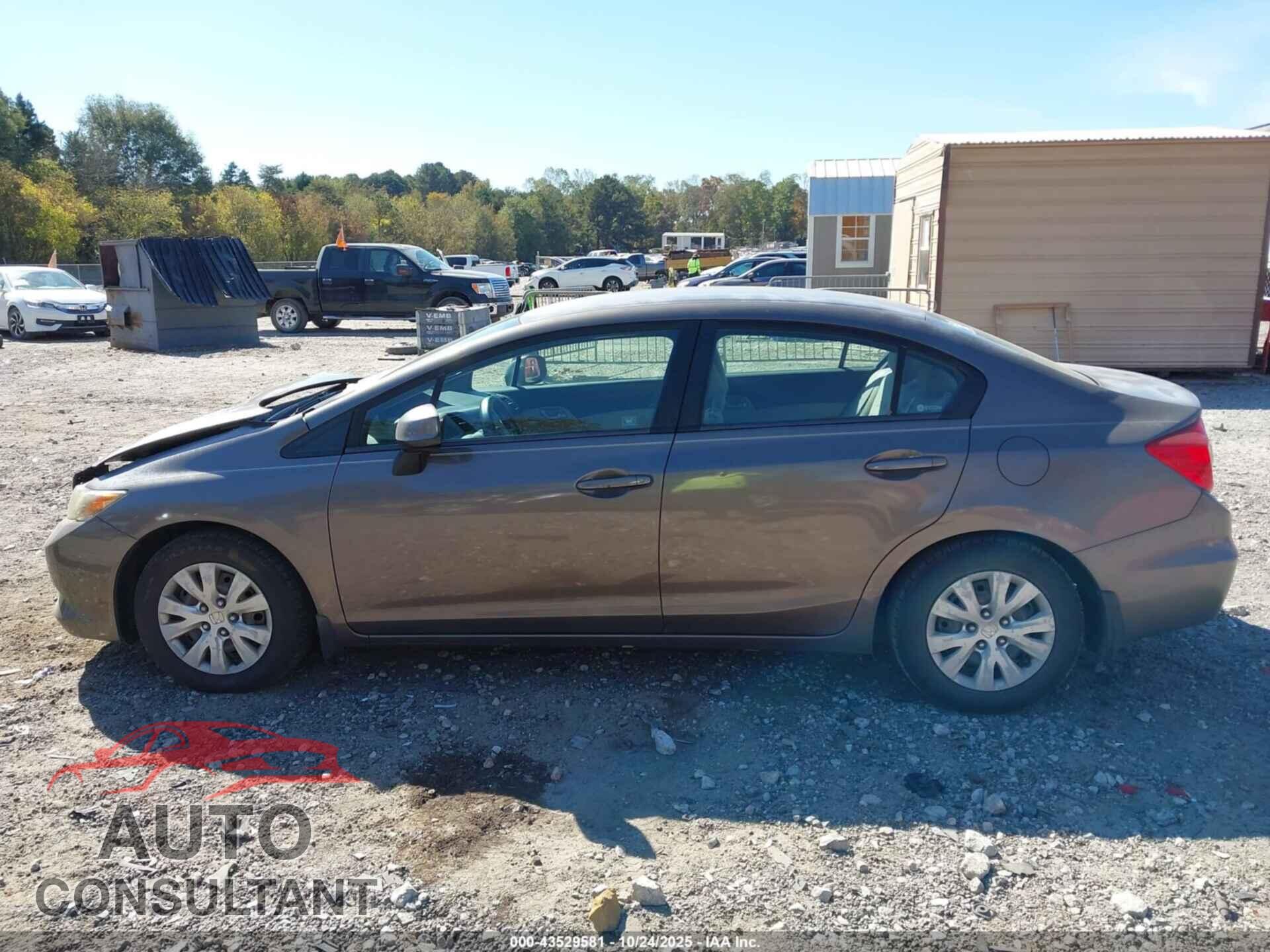 HONDA CIVIC 2012 - 2HGFB2F55CH528234