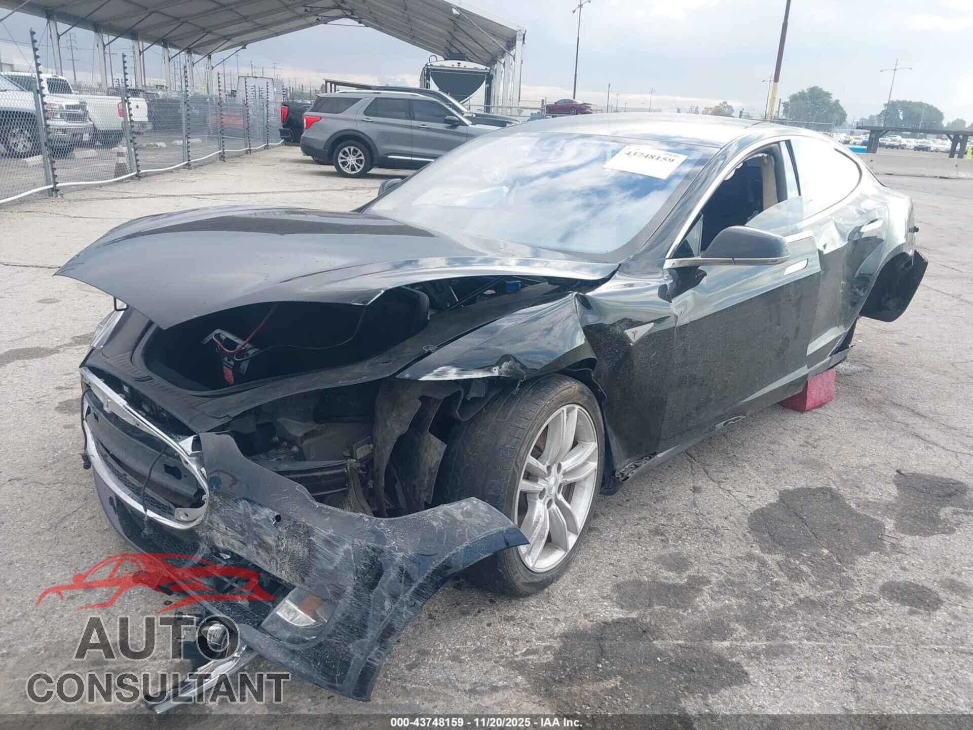 TESLA MODEL S 2015 - 5YJSA1E29FF116703