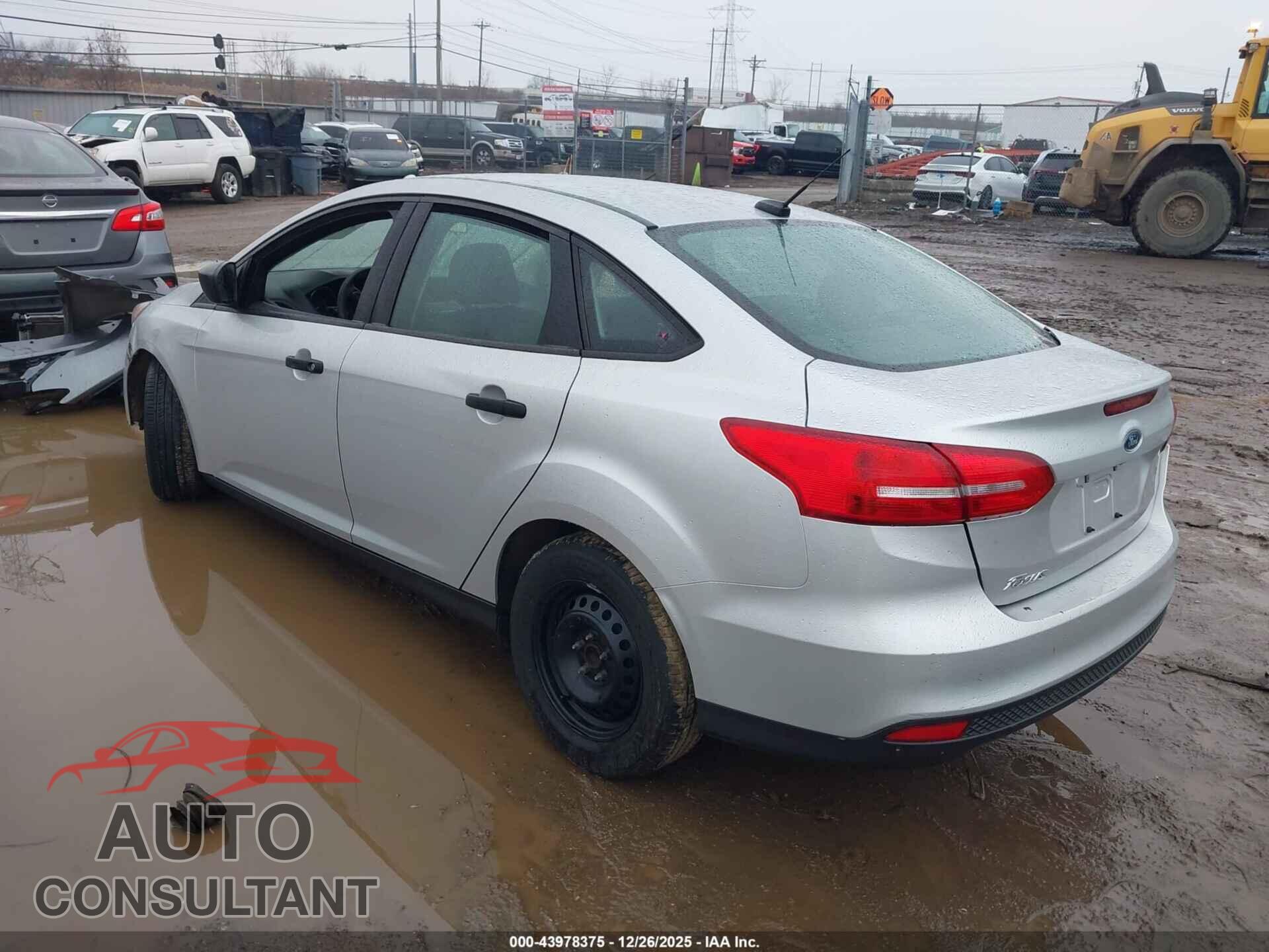 FORD FOCUS 2018 - 1FADP3E20JL268173