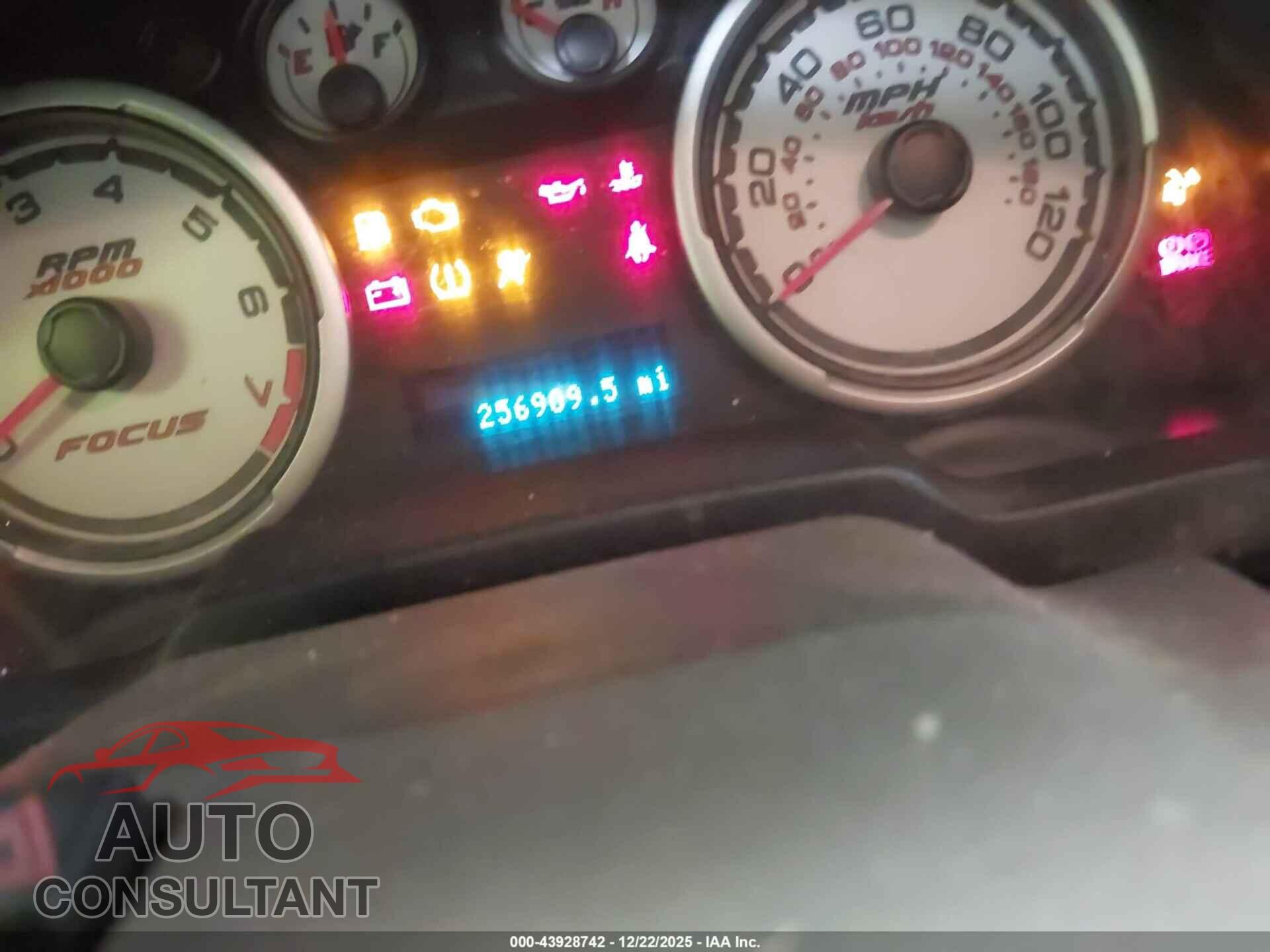 FORD FOCUS 2009 - 1FAHP35N09W235860