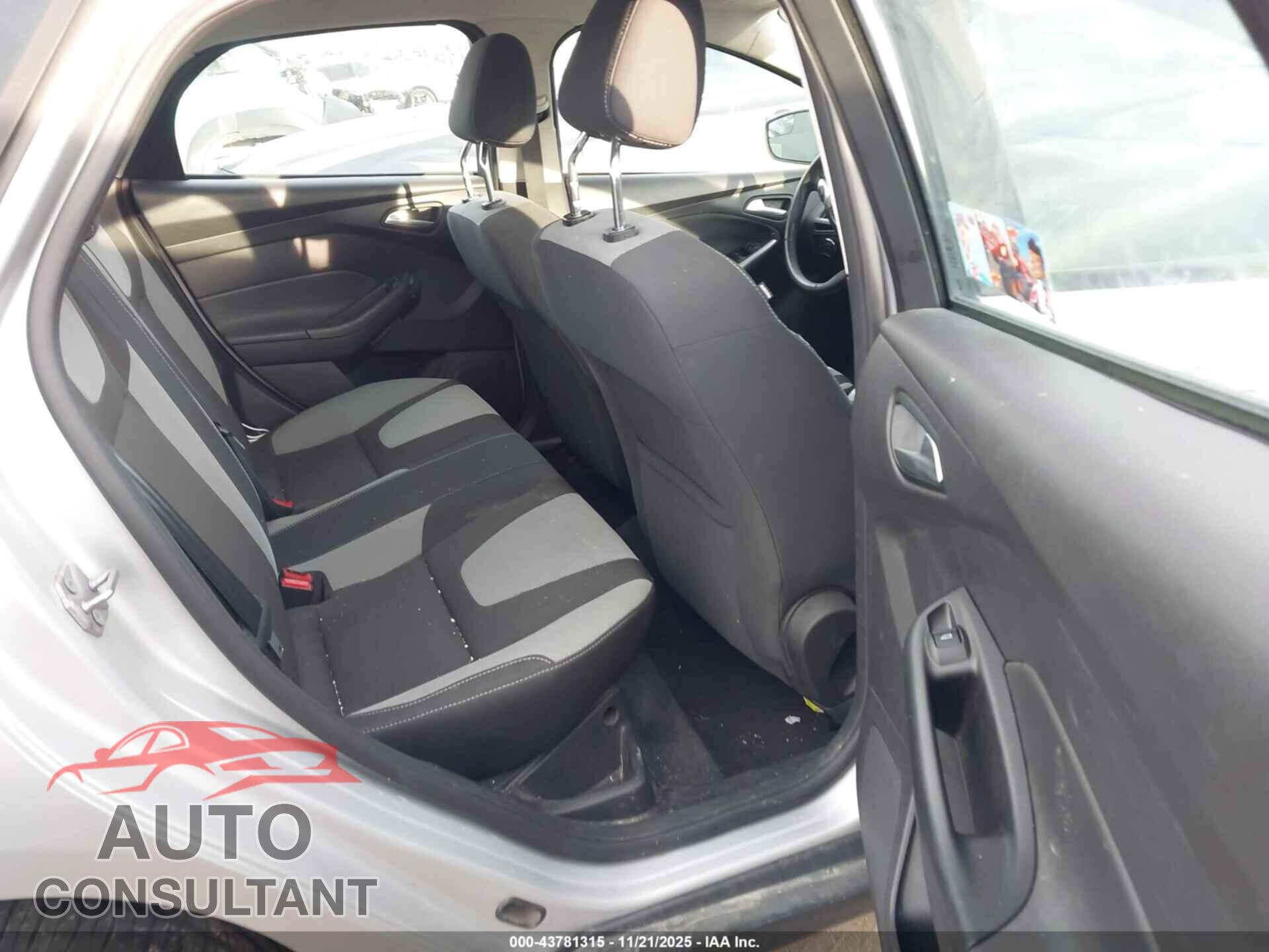FORD FOCUS 2012 - 1FAHP3F24CL205631