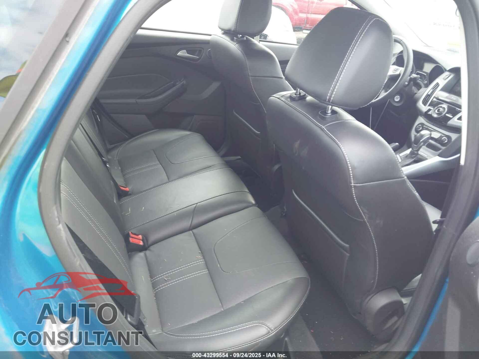 FORD FOCUS 2014 - 1FADP3F21EL218449