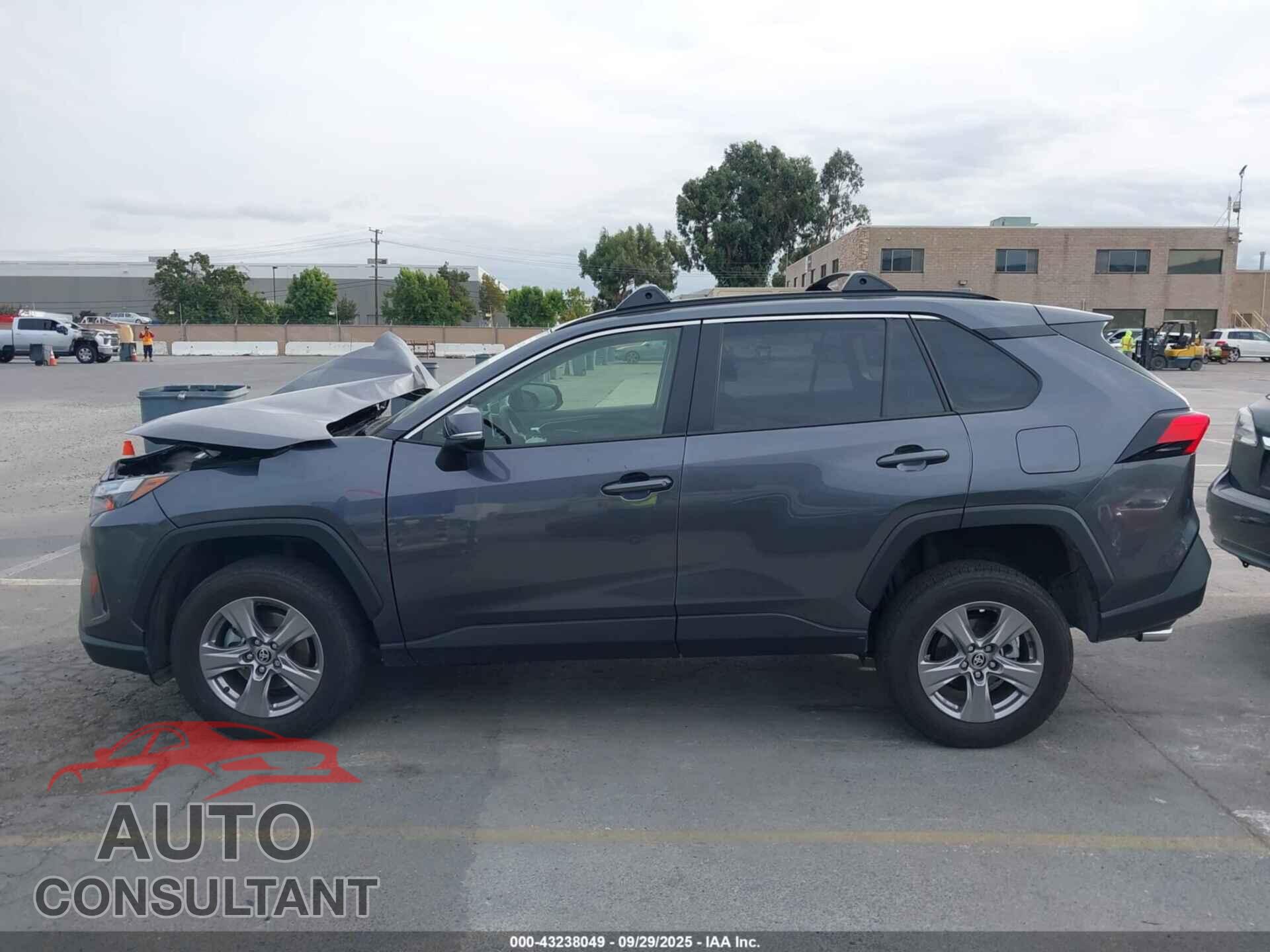 TOYOTA RAV4 2024 - JTMP1RFVXRD110045